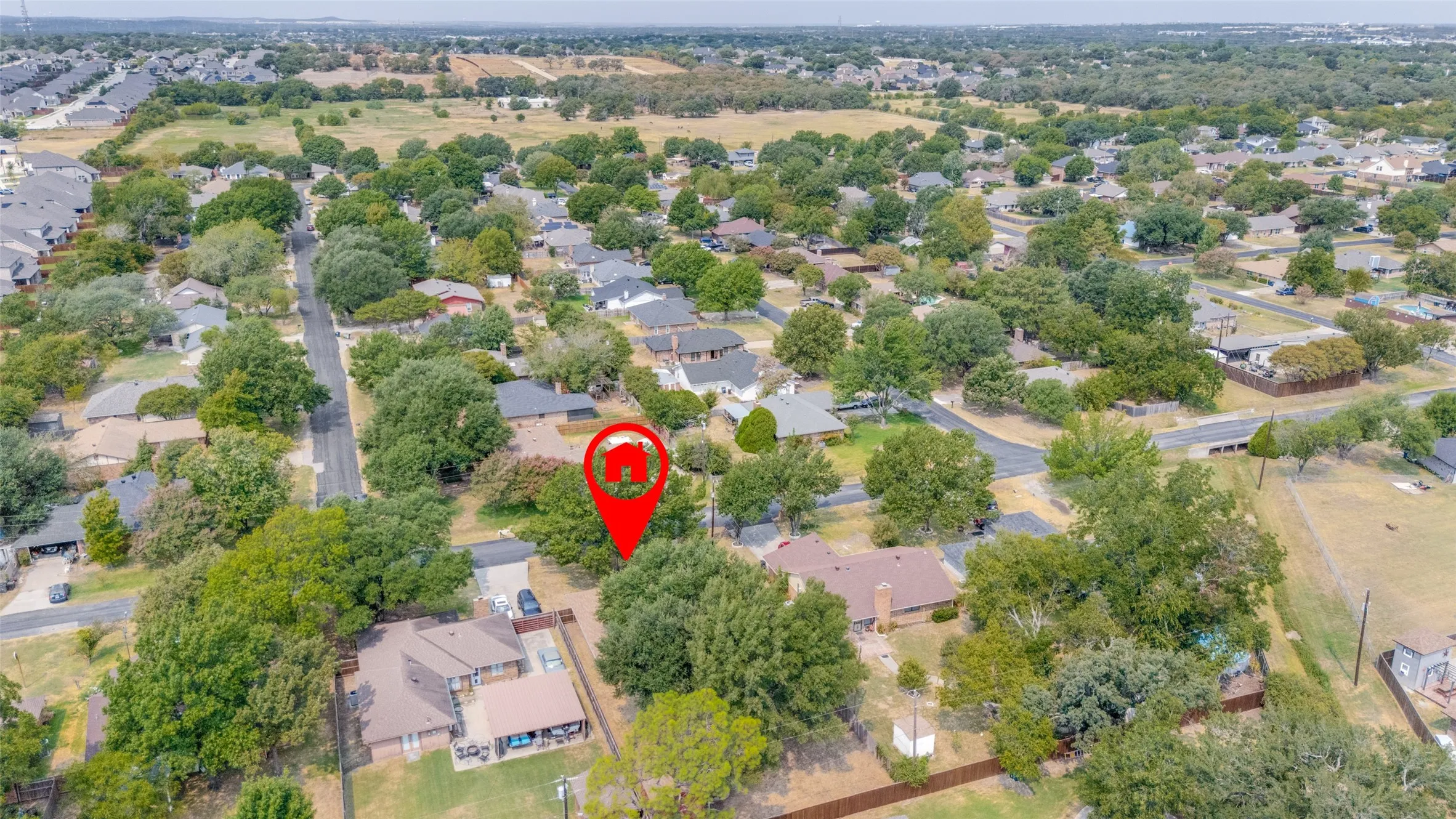 Single Family Residence For Sale in Denton County , 1909 Oak Hill Drive, Corinth, Texas 76210, 3 Bedroom, 2 Bathroom, 2 Garage spaces, 1,459 Sqft, built in 1984, mls#21378212, Real Estate Agent in Corinth, Homes For Sale in Denton county, Homes For Sale in Corinth, Realtor in Corinth Texas, Real Estate Brokerage Independent Realty Texas, Luminita Cordes Realtor