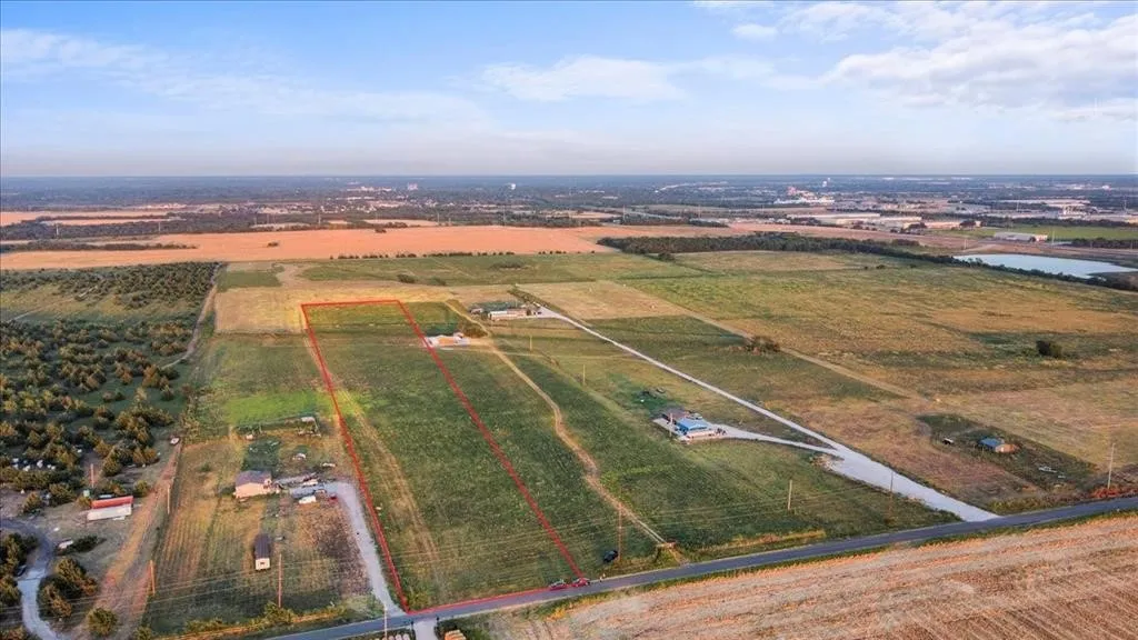 Unimproved Land For Sale in Hunt County , 463 County Road 1063, Greenville, Texas 75401, 0, 0, Garage spaces, 0 Sqft, built in 0, mls#21378225, Real Estate Agent in Greenville, Homes For Sale in Hunt county, Homes For Sale in Greenville, Realtor in Greenville Texas, Real Estate Brokerage Independent Realty Texas, Luminita Cordes Realtor
