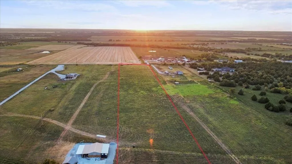 Unimproved Land For Sale in Hunt County , 463 County Road 1063, Greenville, Texas 75401, 0, 0, Garage spaces, 0 Sqft, built in 0, mls#21378225, Real Estate Agent in Greenville, Homes For Sale in Hunt county, Homes For Sale in Greenville, Realtor in Greenville Texas, Real Estate Brokerage Independent Realty Texas, Luminita Cordes Realtor