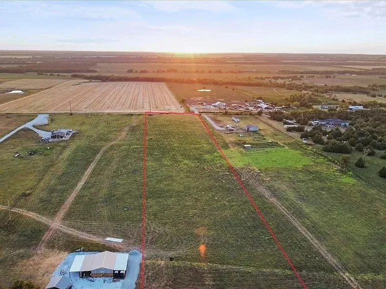 Unimproved Land For Sale in Hunt County , 463 County Road 1063, Greenville, Texas 75401, 0, 0, Garage spaces, 0 Sqft, built in 0, mls#21378225, Real Estate Agent in Greenville, Homes For Sale in Hunt county, Homes For Sale in Greenville, Realtor in Greenville Texas, Real Estate Brokerage Independent Realty Texas, Luminita Cordes Realtor