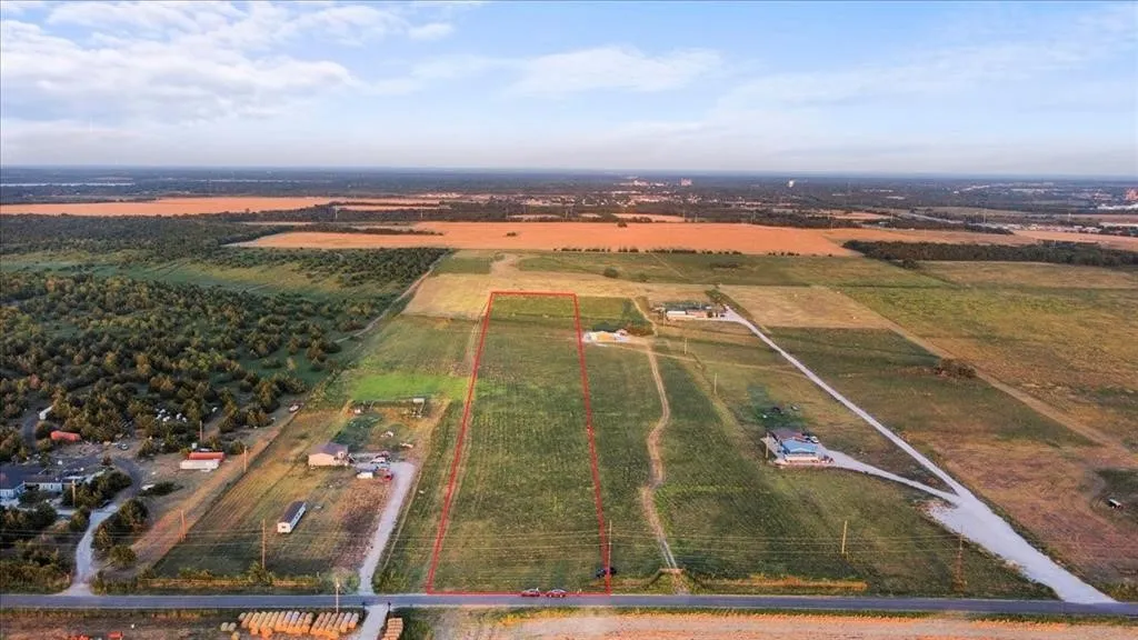 Unimproved Land For Sale in Hunt County , 463 County Road 1063, Greenville, Texas 75401, 0, 0, Garage spaces, 0 Sqft, built in 0, mls#21378225, Real Estate Agent in Greenville, Homes For Sale in Hunt county, Homes For Sale in Greenville, Realtor in Greenville Texas, Real Estate Brokerage Independent Realty Texas, Luminita Cordes Realtor