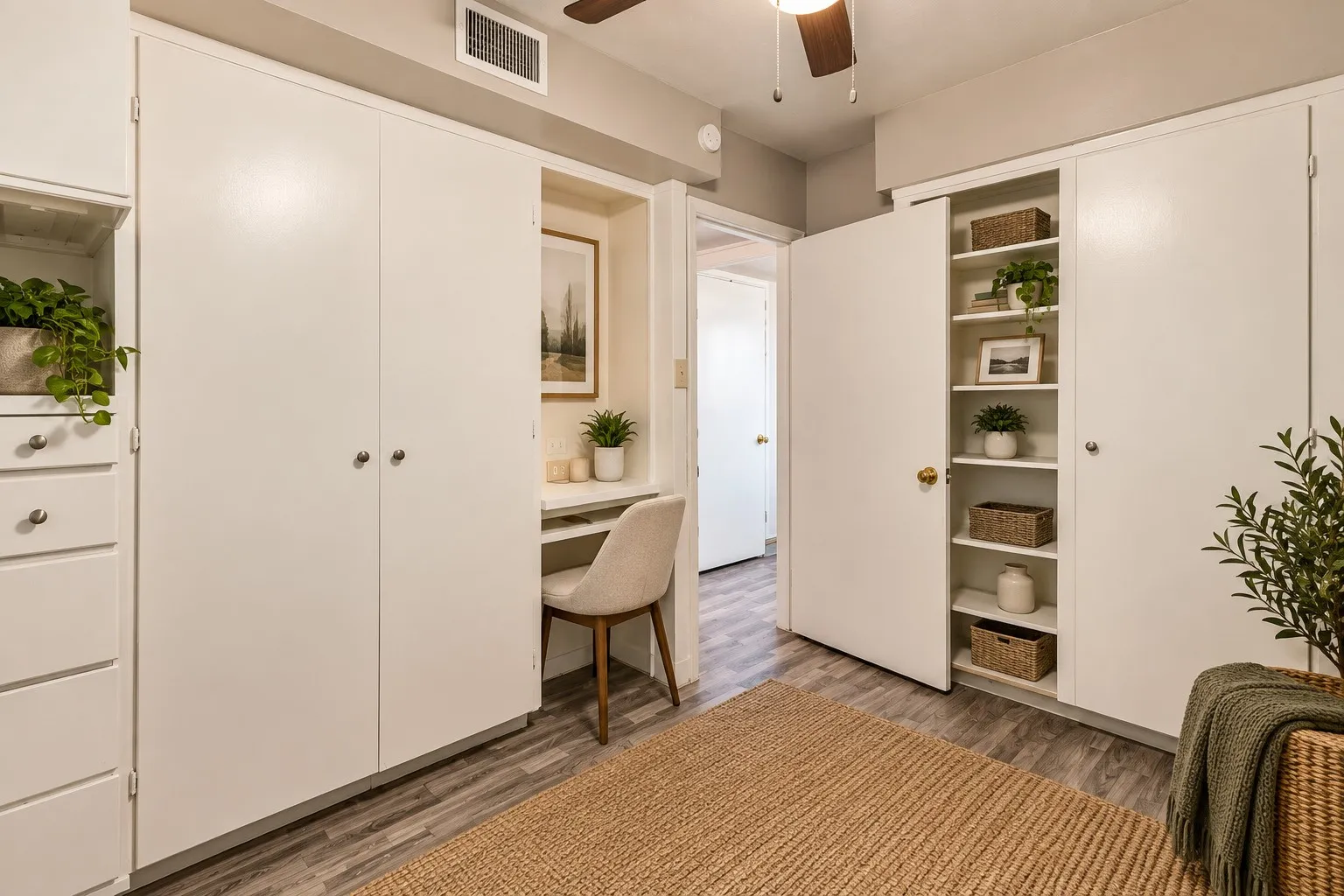Apartment For Rent in Tarrant County , 2213 Capri Drive 103, Fort Worth, Texas 76114, 1 Bedroom, 1 Bathroom, Garage spaces, 500 Sqft, built in 1959, mls#21378226, Real Estate Agent in Fort Worth, Homes For Rent in Tarrant county, Homes For Rent in Fort Worth, Realtor in Fort Worth Texas, Real Estate Brokerage Independent Realty Texas, Luminita Cordes Realtor