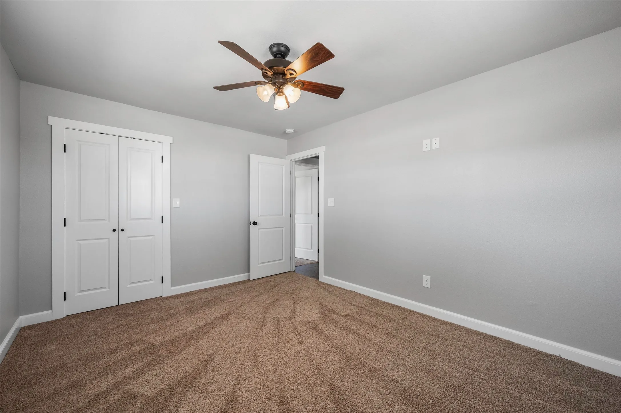 Single Family Residence For Sale in Cooke County , 3949 County Road 302, Muenster, Texas 76252, 4 Bedroom, 2 Bathroom, Garage spaces, 2,052 Sqft, built in 1974, mls#21378227, Real Estate Agent in Muenster, Homes For Sale in Cooke county, Homes For Sale in Muenster, Realtor in Muenster Texas, Real Estate Brokerage Independent Realty Texas, Luminita Cordes Realtor