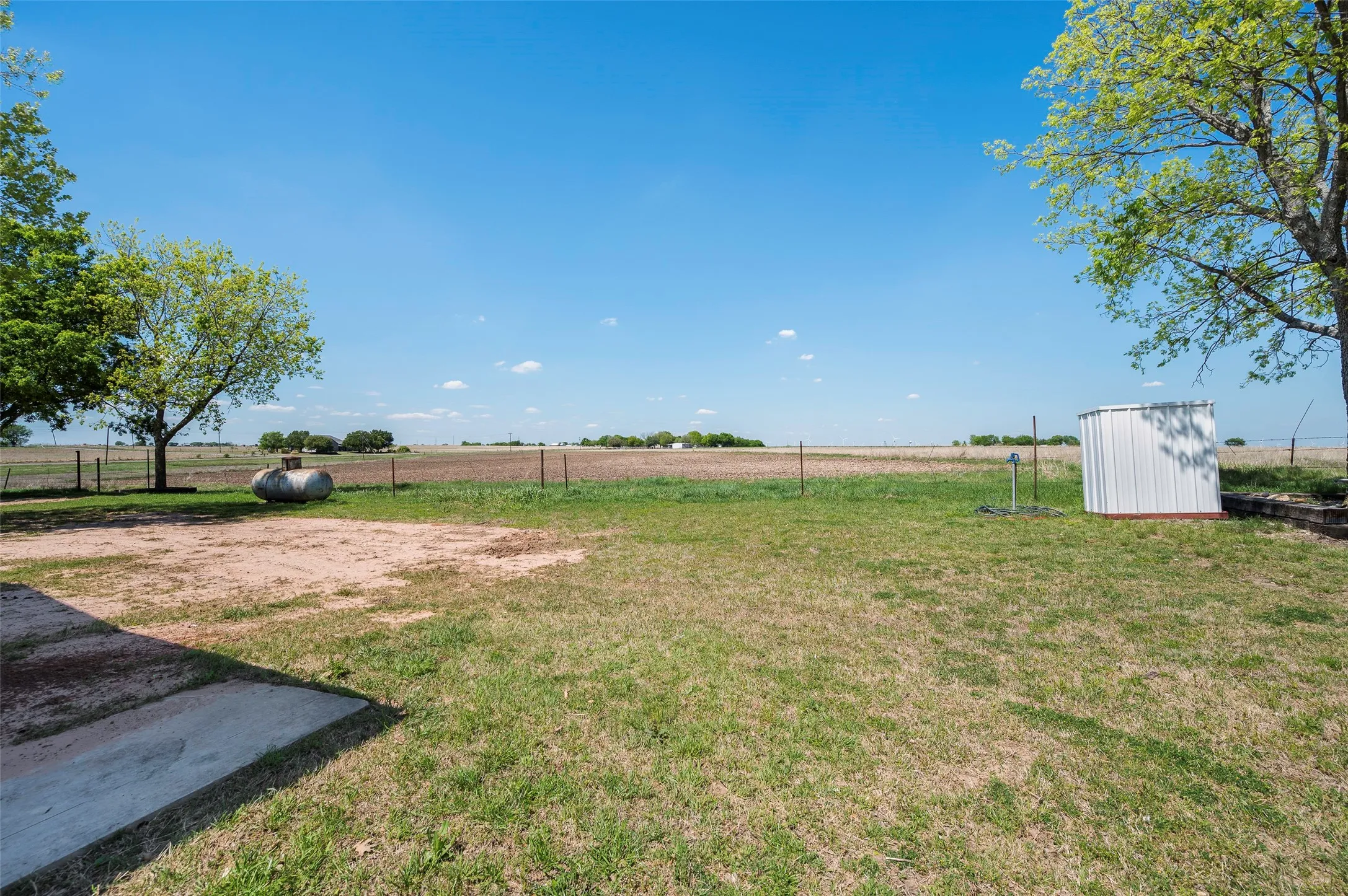 Single Family Residence For Sale in Cooke County , 3949 County Road 302, Muenster, Texas 76252, 4 Bedroom, 2 Bathroom, Garage spaces, 2,052 Sqft, built in 1974, mls#21378227, Real Estate Agent in Muenster, Homes For Sale in Cooke county, Homes For Sale in Muenster, Realtor in Muenster Texas, Real Estate Brokerage Independent Realty Texas, Luminita Cordes Realtor