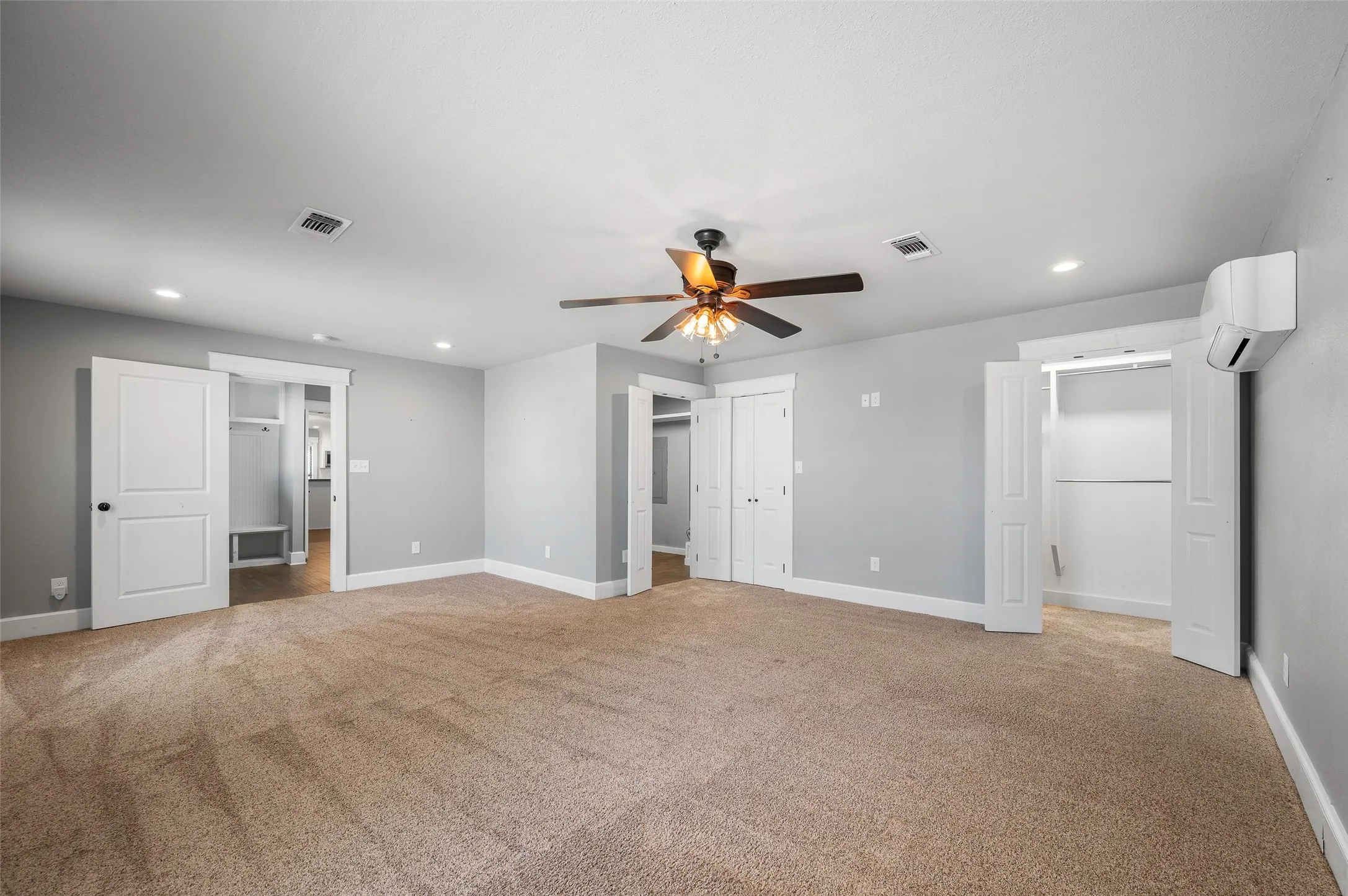 Single Family Residence For Sale in Cooke County , 3949 County Road 302, Muenster, Texas 76252, 4 Bedroom, 2 Bathroom, Garage spaces, 2,052 Sqft, built in 1974, mls#21378227, Real Estate Agent in Muenster, Homes For Sale in Cooke county, Homes For Sale in Muenster, Realtor in Muenster Texas, Real Estate Brokerage Independent Realty Texas, Luminita Cordes Realtor