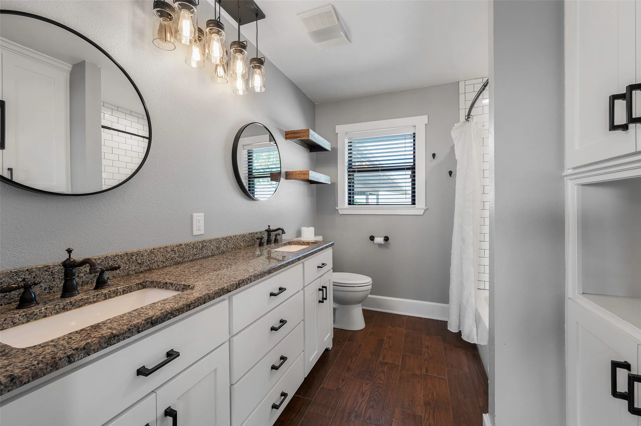 Single Family Residence For Sale in Cooke County , 3949 County Road 302, Muenster, Texas 76252, 4 Bedroom, 2 Bathroom, Garage spaces, 2,052 Sqft, built in 1974, mls#21378227, Real Estate Agent in Muenster, Homes For Sale in Cooke county, Homes For Sale in Muenster, Realtor in Muenster Texas, Real Estate Brokerage Independent Realty Texas, Luminita Cordes Realtor