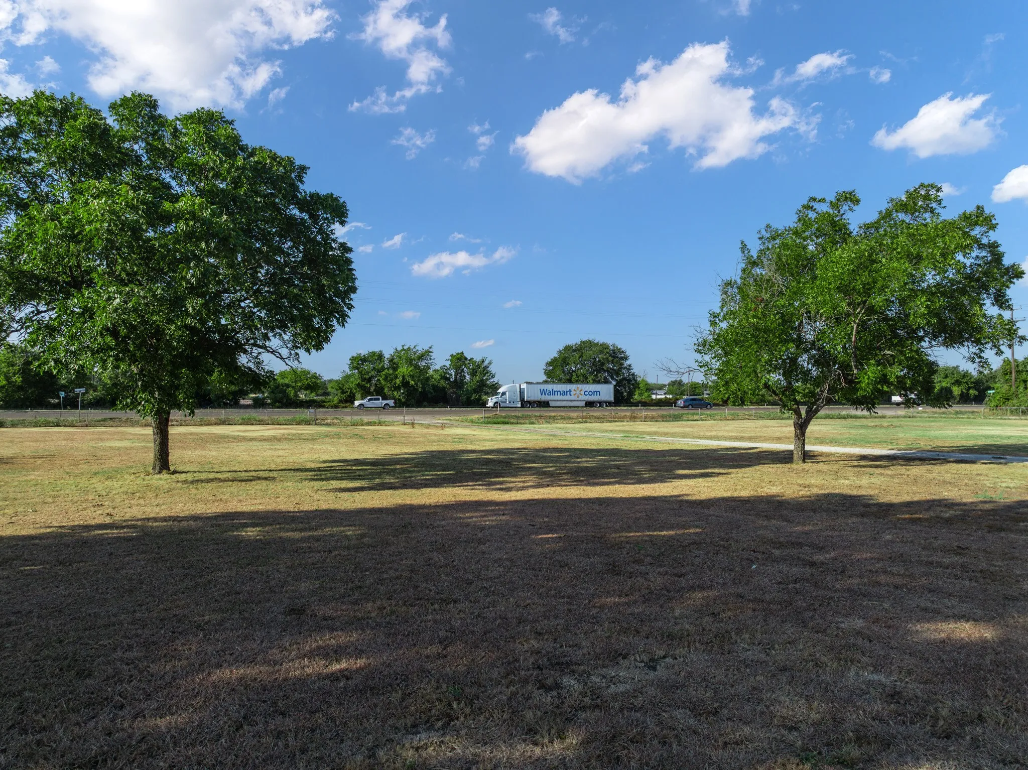 Single Family Residence For Sale in Mc Lennan County , 8707 E Highway 6, Riesel, Texas 76682, 4 Bedroom, 2 Bathroom, Garage spaces, 2,030 Sqft, built in 1977, mls#21377027, Real Estate Agent in Riesel, Homes For Sale in Mc Lennan county, Homes For Sale in Riesel, Realtor in Riesel Texas, Real Estate Brokerage Independent Realty Texas, Luminita Cordes Realtor