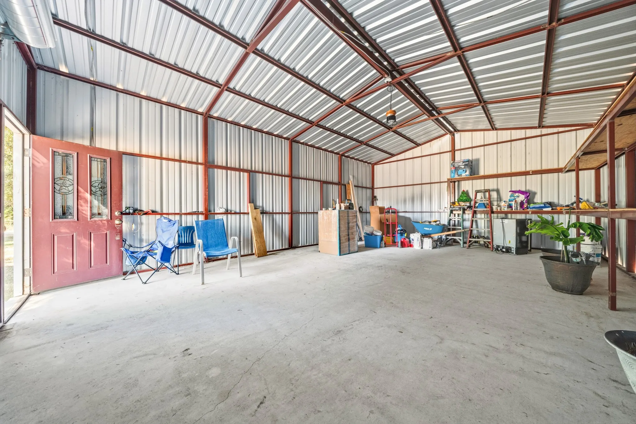 Single Family Residence For Sale in Mc Lennan County , 8707 E Highway 6, Riesel, Texas 76682, 4 Bedroom, 2 Bathroom, Garage spaces, 2,030 Sqft, built in 1977, mls#21377027, Real Estate Agent in Riesel, Homes For Sale in Mc Lennan county, Homes For Sale in Riesel, Realtor in Riesel Texas, Real Estate Brokerage Independent Realty Texas, Luminita Cordes Realtor