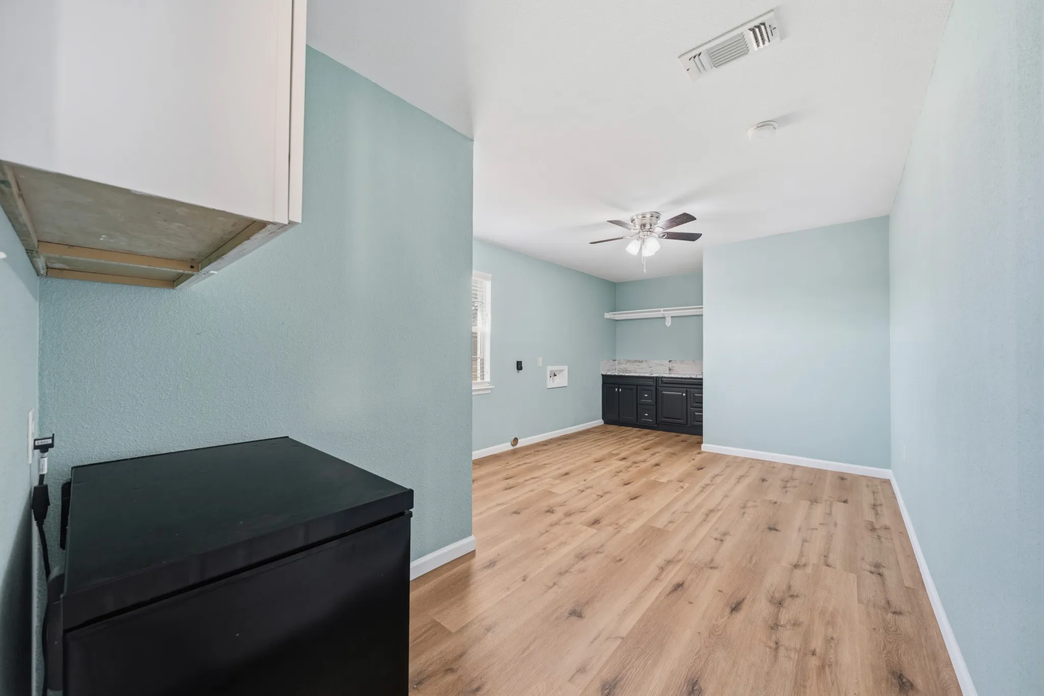 Single Family Residence For Sale in Mc Lennan County , 8707 E Highway 6, Riesel, Texas 76682, 4 Bedroom, 2 Bathroom, Garage spaces, 2,030 Sqft, built in 1977, mls#21377027, Real Estate Agent in Riesel, Homes For Sale in Mc Lennan county, Homes For Sale in Riesel, Realtor in Riesel Texas, Real Estate Brokerage Independent Realty Texas, Luminita Cordes Realtor