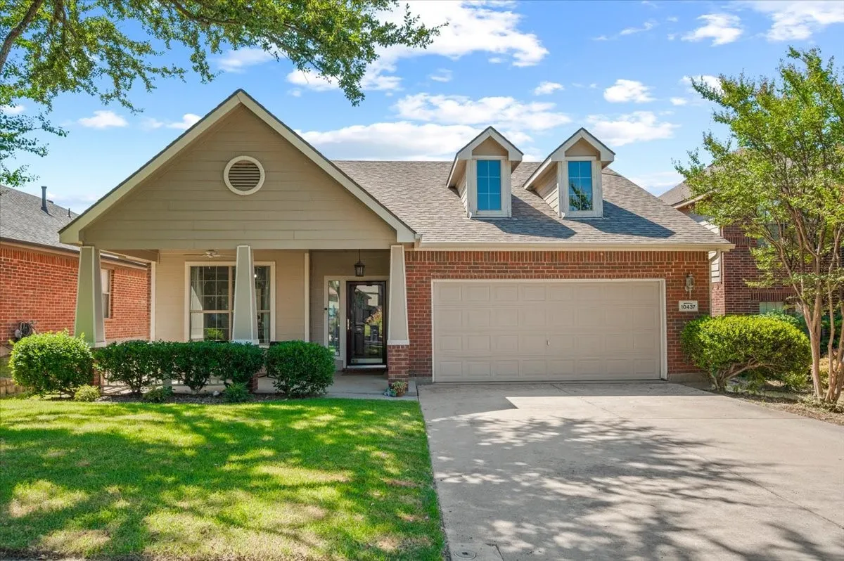 Single Family Residence For Sale in Tarrant County , 10437 Bradshaw Drive, Fort Worth, Texas 76108, 3 Bedroom, 2 Bathroom, 2 Garage spaces, 1,930 Sqft, built in 2006, mls#21376758, Real Estate Agent in Fort Worth, Homes For Sale in Tarrant county, Homes For Sale in Fort Worth, Realtor in Fort Worth Texas, Real Estate Brokerage Independent Realty Texas, Luminita Cordes Realtor