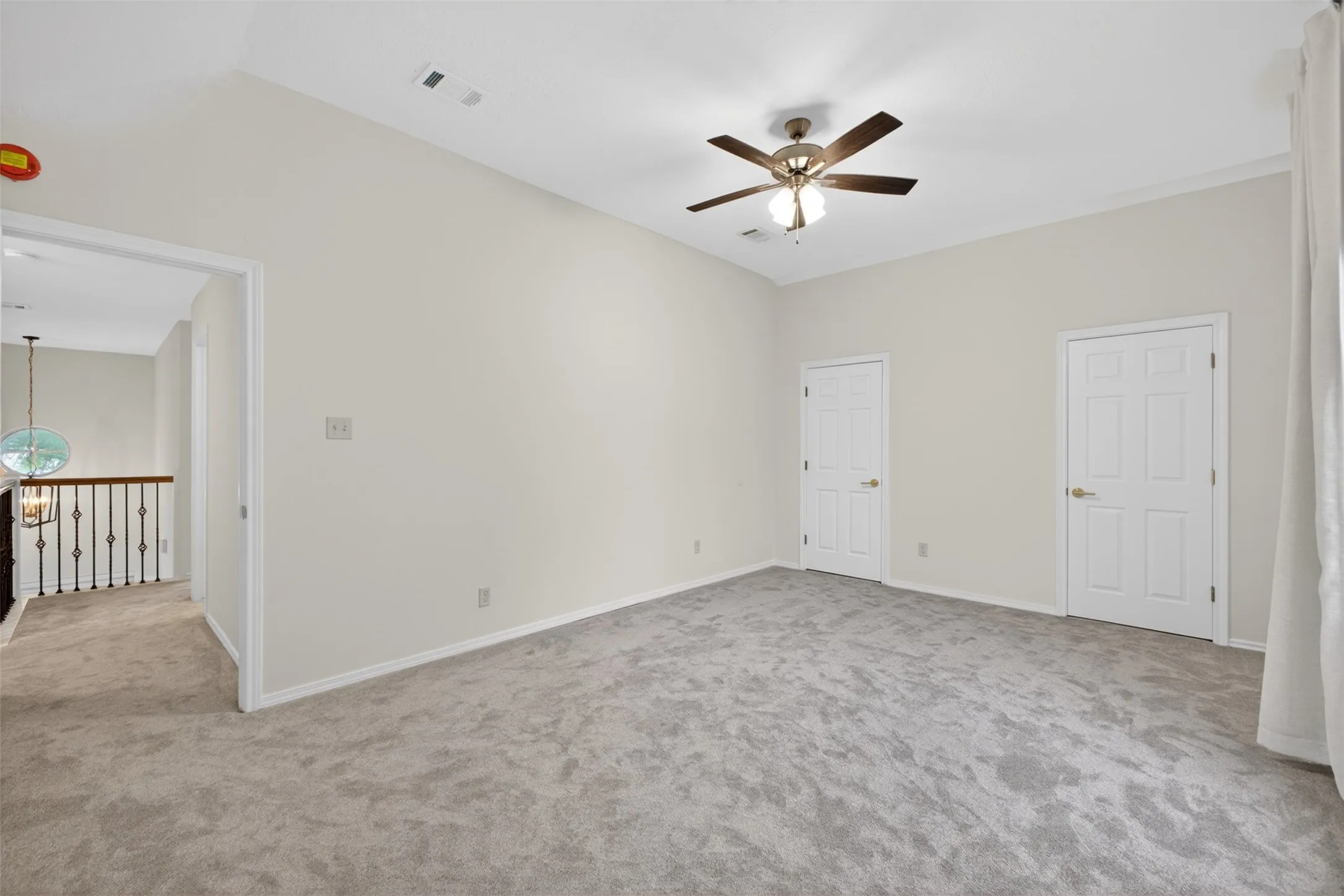 Single Family Residence For Sale in Tarrant County , 5512 Turtle River Court, Fort Worth, Texas 76137, 4 Bedroom, 3 Bathroom, 2 Garage spaces, 2,336 Sqft, built in 1989, mls#21378230, Real Estate Agent in Fort Worth, Homes For Sale in Tarrant county, Homes For Sale in Fort Worth, Realtor in Fort Worth Texas, Real Estate Brokerage Independent Realty Texas, Luminita Cordes Realtor