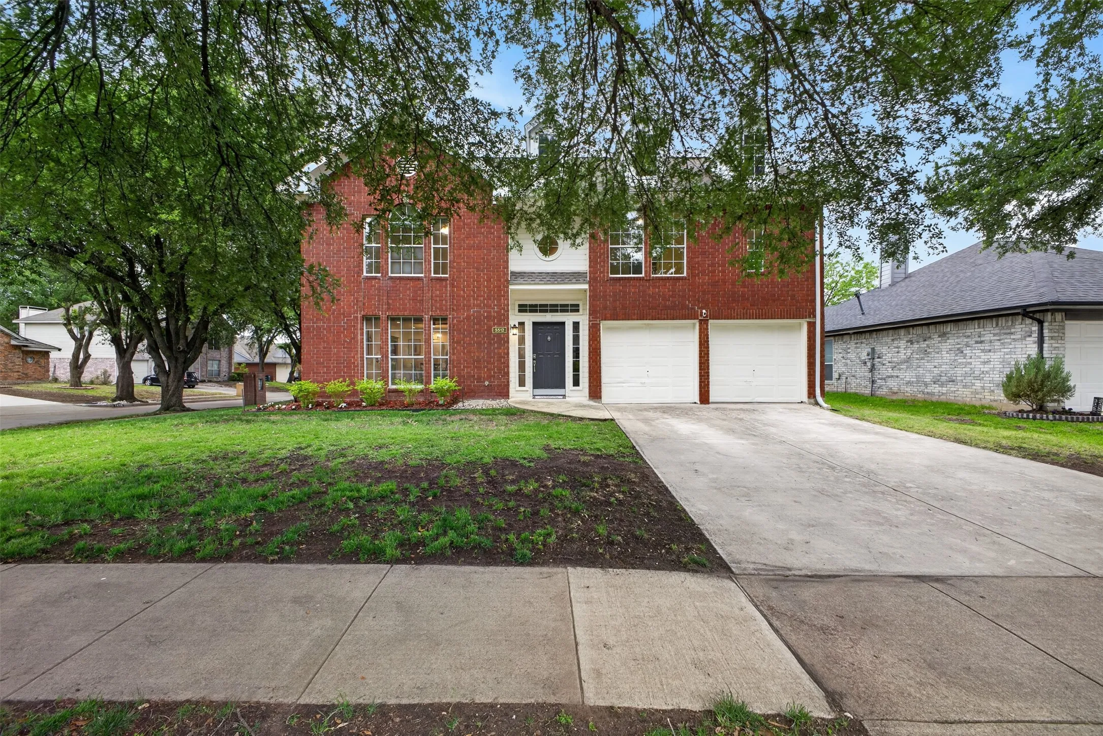 Single Family Residence For Sale in Tarrant County , 5512 Turtle River Court, Fort Worth, Texas 76137, 4 Bedroom, 3 Bathroom, 2 Garage spaces, 2,336 Sqft, built in 1989, mls#21378230, Real Estate Agent in Fort Worth, Homes For Sale in Tarrant county, Homes For Sale in Fort Worth, Realtor in Fort Worth Texas, Real Estate Brokerage Independent Realty Texas, Luminita Cordes Realtor