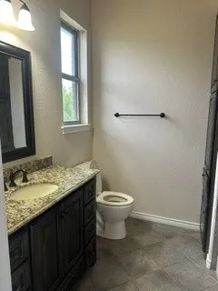 Single Family Residence For Sale in Navarro County , 129 Turnberry Lane, Corsicana, Texas 75110, 4 Bedroom, 4 Bathroom, 3 Garage spaces, 2,900 Sqft, built in 2013, mls#21378089, Real Estate Agent in Corsicana, Homes For Sale in Navarro county, Homes For Sale in Corsicana, Realtor in Corsicana Texas, Real Estate Brokerage Independent Realty Texas, Luminita Cordes Realtor