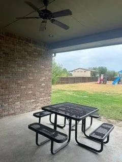 Single Family Residence For Sale in Navarro County , 129 Turnberry Lane, Corsicana, Texas 75110, 4 Bedroom, 4 Bathroom, 3 Garage spaces, 2,900 Sqft, built in 2013, mls#21378089, Real Estate Agent in Corsicana, Homes For Sale in Navarro county, Homes For Sale in Corsicana, Realtor in Corsicana Texas, Real Estate Brokerage Independent Realty Texas, Luminita Cordes Realtor