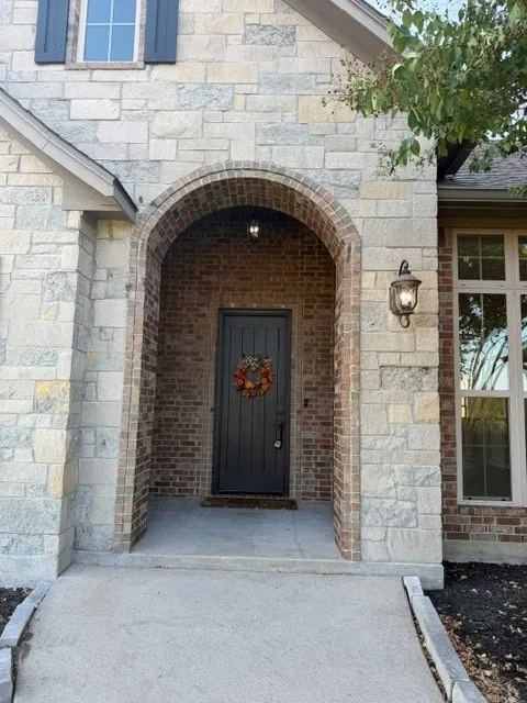Single Family Residence For Sale in Navarro County , 129 Turnberry Lane, Corsicana, Texas 75110, 4 Bedroom, 4 Bathroom, 3 Garage spaces, 2,900 Sqft, built in 2013, mls#21378089, Real Estate Agent in Corsicana, Homes For Sale in Navarro county, Homes For Sale in Corsicana, Realtor in Corsicana Texas, Real Estate Brokerage Independent Realty Texas, Luminita Cordes Realtor