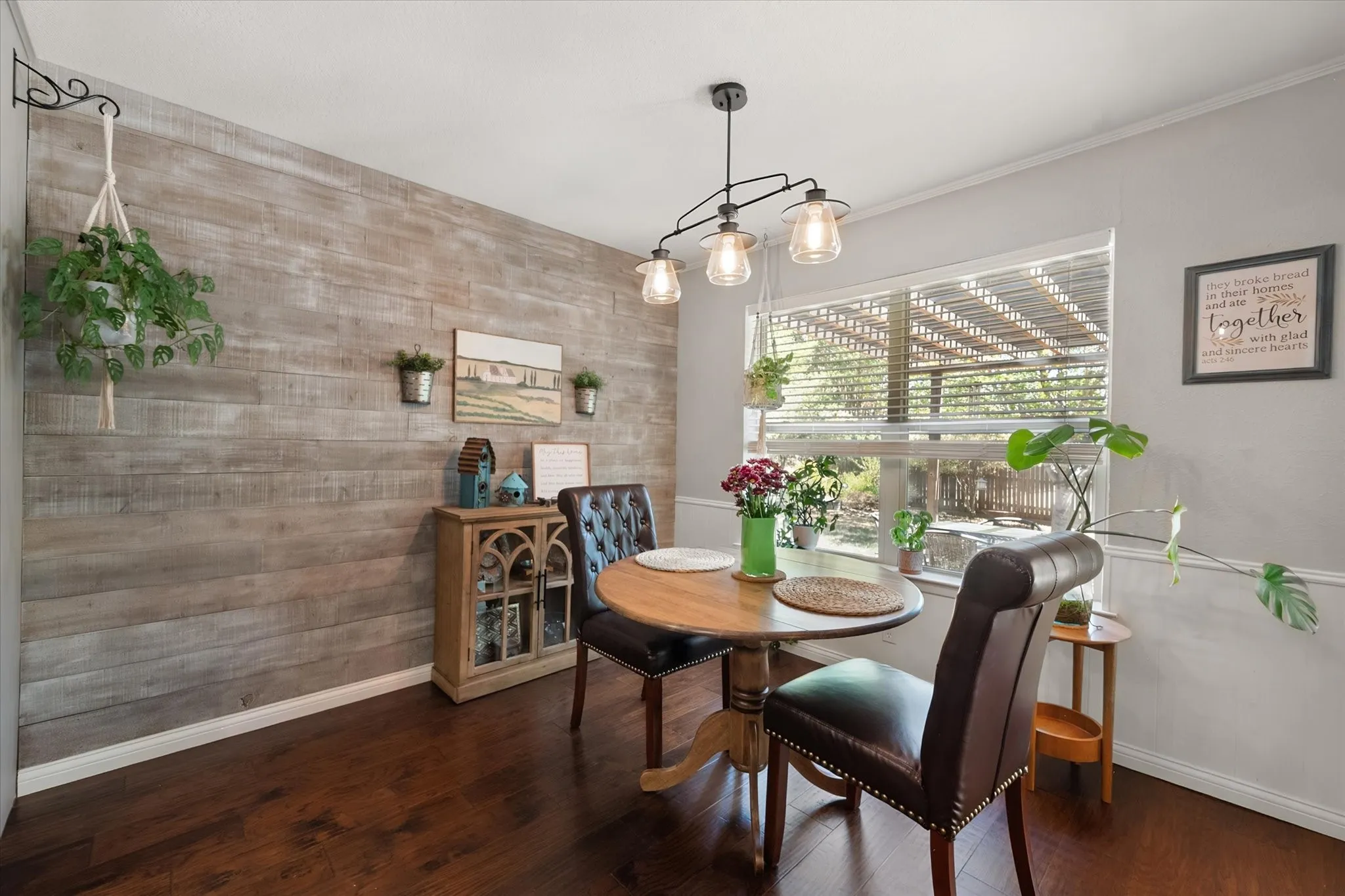 Focal wood wall