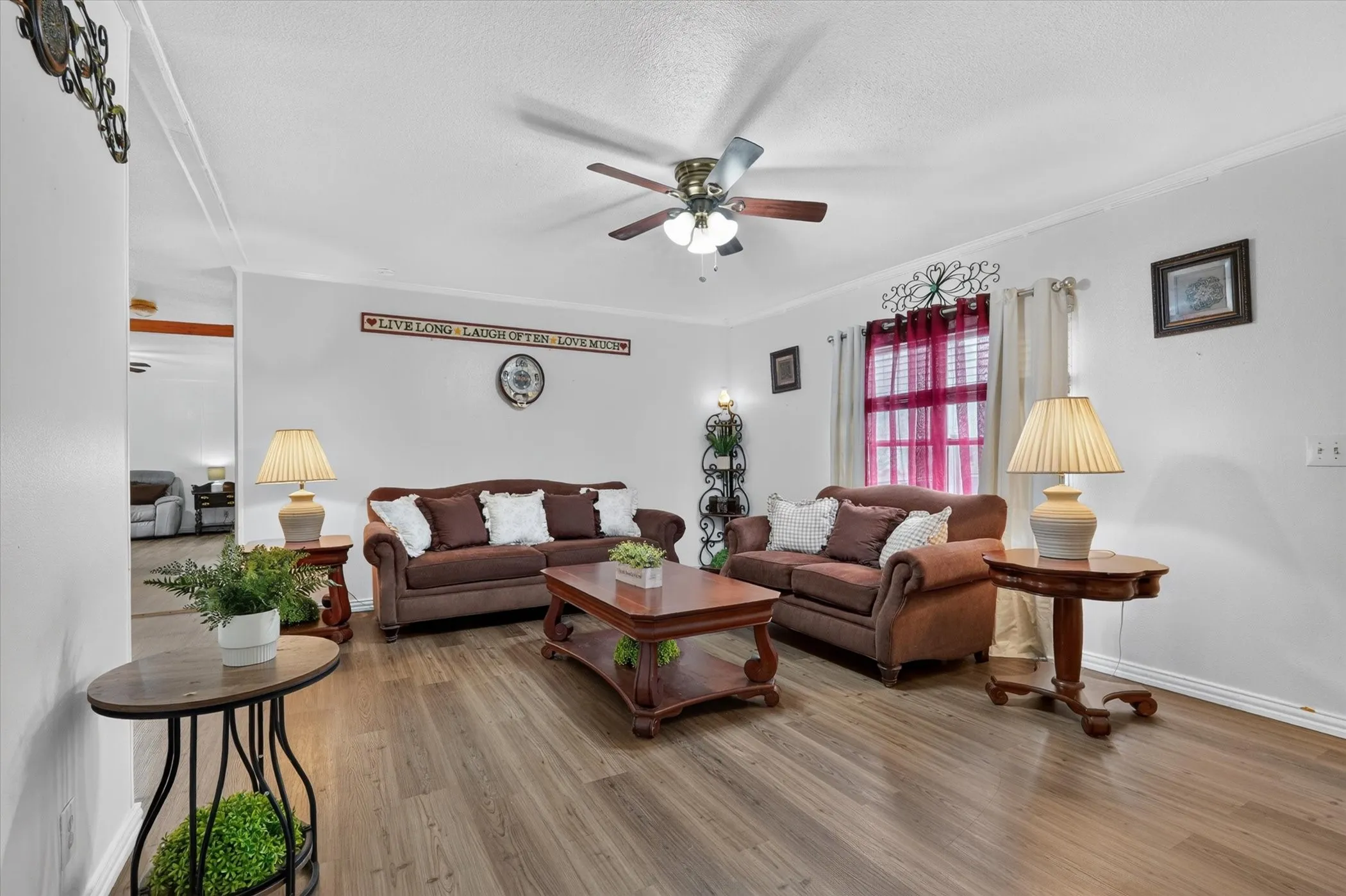 Mobile Home For Sale in Tarrant County , 2032 Dorothy Drive, Burleson, Texas 76028, 3 Bedroom, 2 Bathroom, Garage spaces, 1,568 Sqft, built in 2007, mls#21357895, Real Estate Agent in Burleson, Homes For Sale in Tarrant county, Homes For Sale in Burleson, Realtor in Burleson Texas, Real Estate Brokerage Independent Realty Texas, Luminita Cordes Realtor