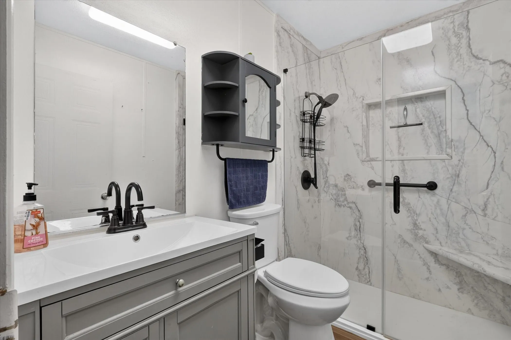 Mobile Home For Sale in Tarrant County , 2032 Dorothy Drive, Burleson, Texas 76028, 3 Bedroom, 2 Bathroom, Garage spaces, 1,568 Sqft, built in 2007, mls#21357895, Real Estate Agent in Burleson, Homes For Sale in Tarrant county, Homes For Sale in Burleson, Realtor in Burleson Texas, Real Estate Brokerage Independent Realty Texas, Luminita Cordes Realtor
