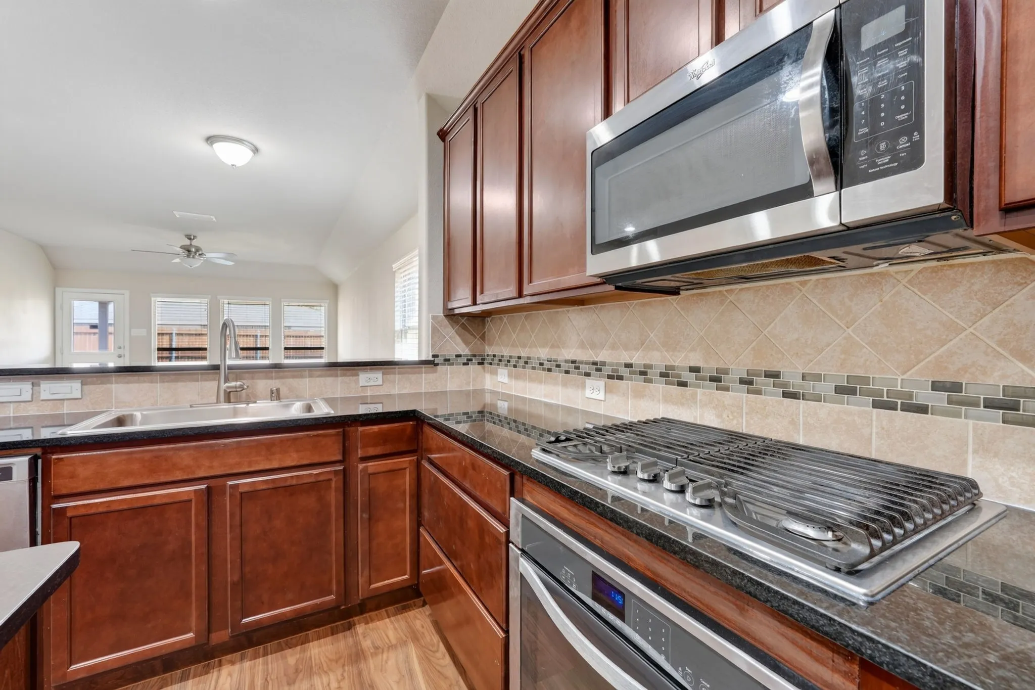 Single Family Residence For Sale in Denton County , 725 Bird Creek Drive, Little Elm, Texas 75068, 3 Bedroom, 2 Bathroom, 2 Garage spaces, 2,025 Sqft, built in 2017, mls#21378232, Real Estate Agent in Little Elm, Homes For Sale in Denton county, Homes For Sale in Little Elm, Realtor in Little Elm Texas, Real Estate Brokerage Independent Realty Texas, Luminita Cordes Realtor