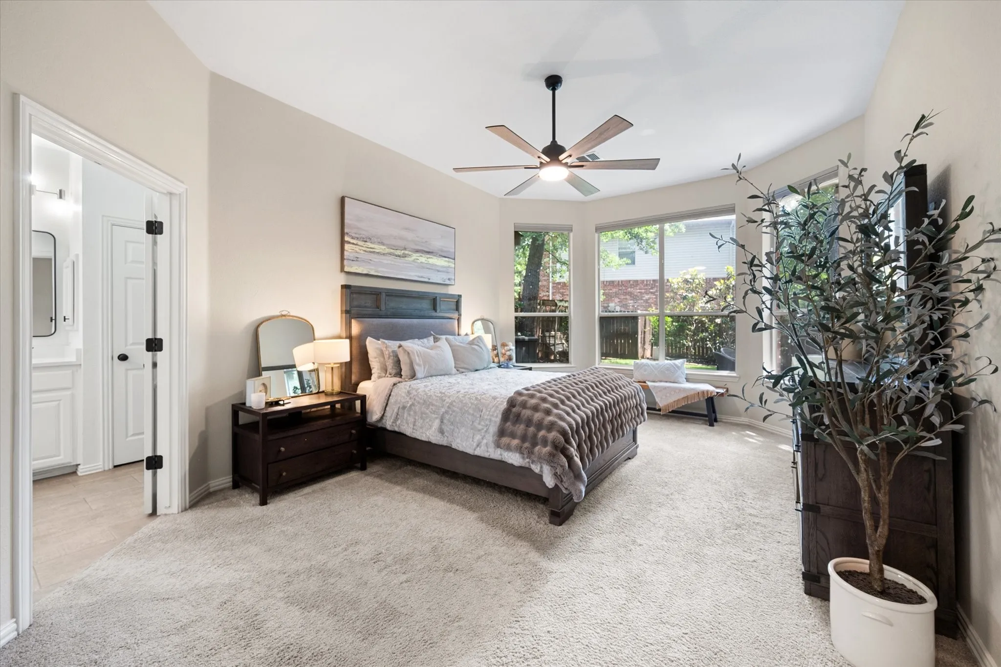Single Family Residence For Sale in Tarrant County , 2014 Marie Weldon Lane, Arlington, Texas 76001, 4 Bedroom, 4 Bathroom, 2 Garage spaces, 2,819 Sqft, built in 2001, mls#21378244, Real Estate Agent in Arlington, Homes For Sale in Tarrant county, Homes For Sale in Arlington, Realtor in Arlington Texas, Real Estate Brokerage Independent Realty Texas, Luminita Cordes Realtor