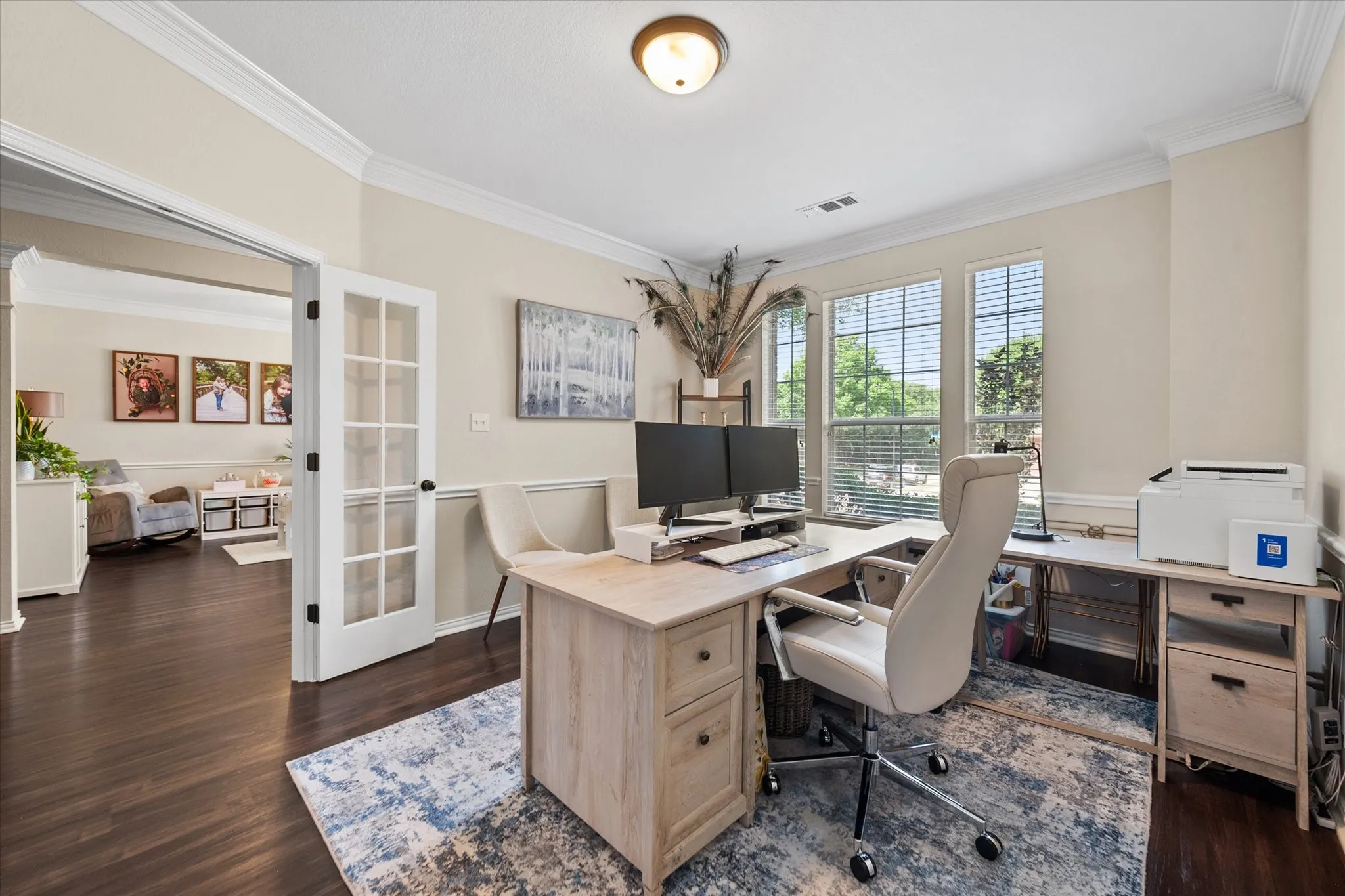 Single Family Residence For Sale in Tarrant County , 2014 Marie Weldon Lane, Arlington, Texas 76001, 4 Bedroom, 4 Bathroom, 2 Garage spaces, 2,819 Sqft, built in 2001, mls#21378244, Real Estate Agent in Arlington, Homes For Sale in Tarrant county, Homes For Sale in Arlington, Realtor in Arlington Texas, Real Estate Brokerage Independent Realty Texas, Luminita Cordes Realtor
