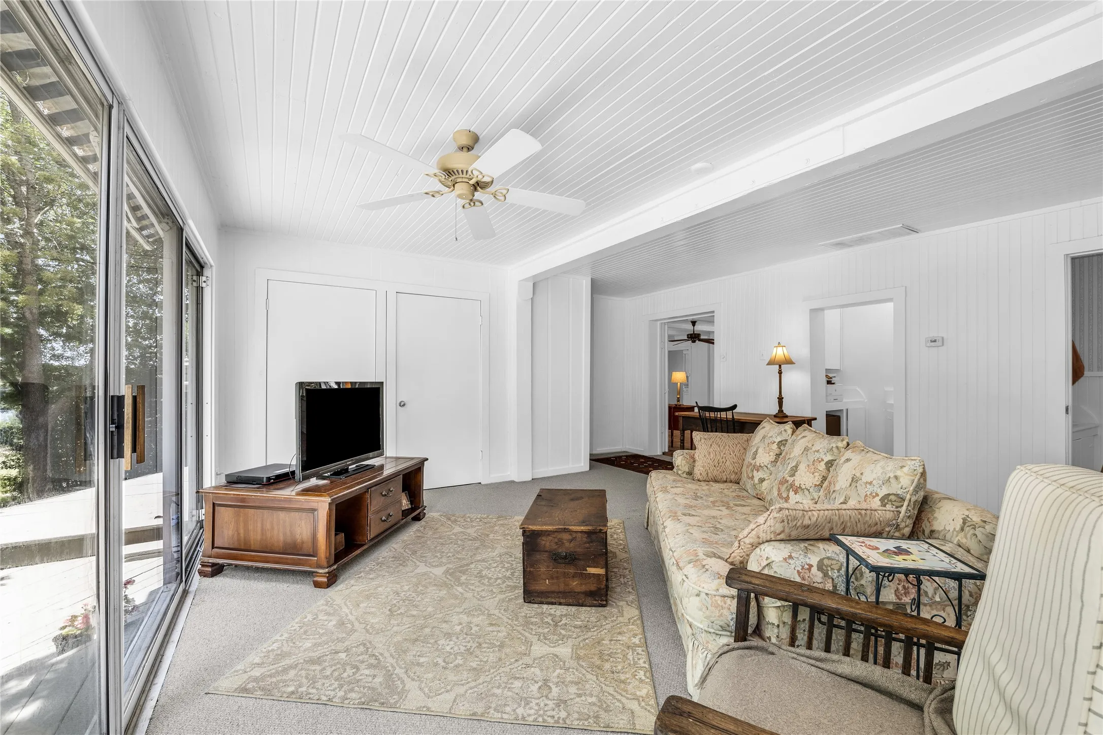 Single Family Residence For Sale in Bosque County , 279 County Road 1710, Clifton, Texas 76634, 3 Bedroom, 3 Bathroom, Garage spaces, 2,906 Sqft, built in 1960, mls#21363994, Real Estate Agent in Clifton, Homes For Sale in Bosque county, Homes For Sale in Clifton, Realtor in Clifton Texas, Real Estate Brokerage Independent Realty Texas, Luminita Cordes Realtor