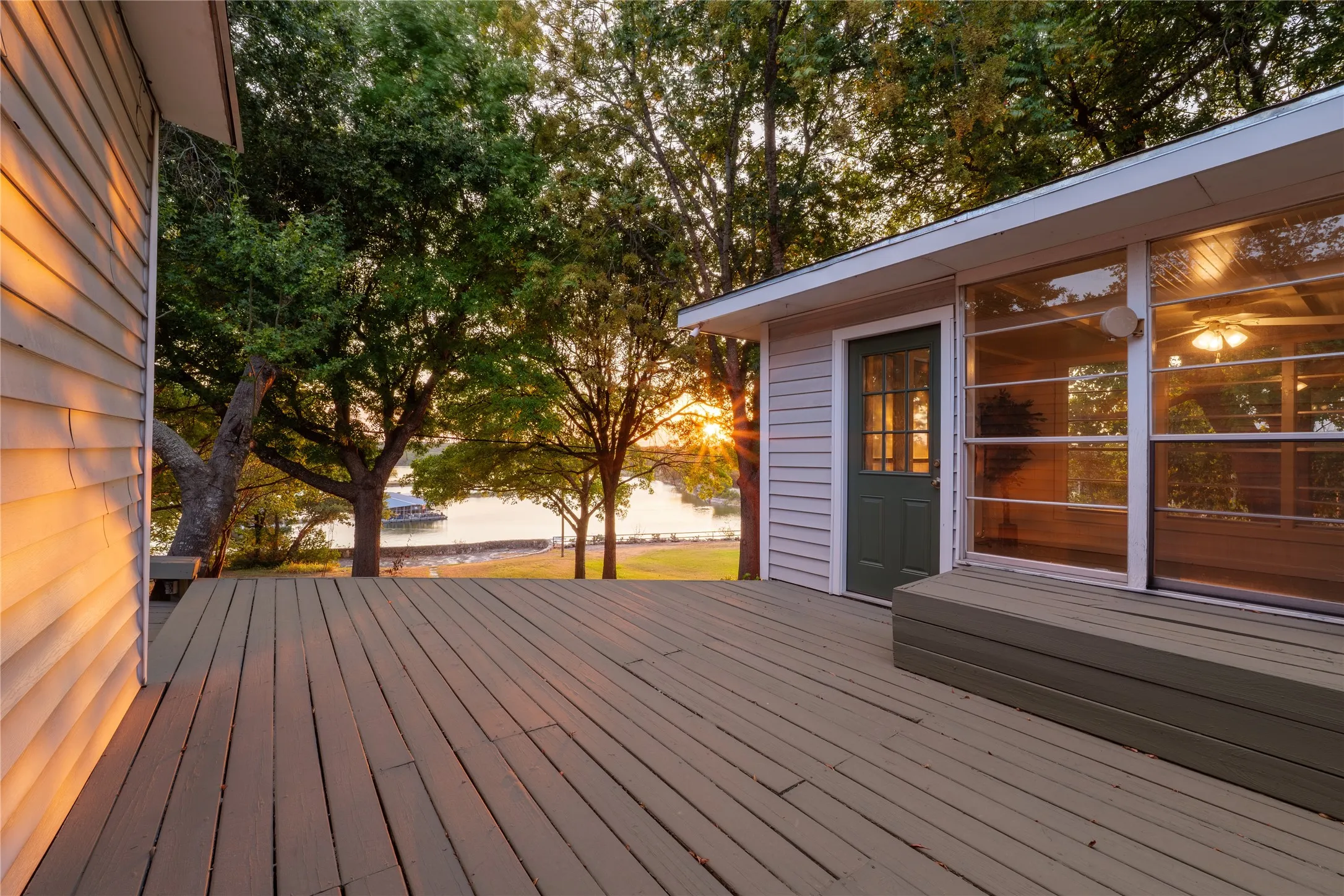 Single Family Residence For Sale in Bosque County , 279 County Road 1710, Clifton, Texas 76634, 3 Bedroom, 3 Bathroom, Garage spaces, 2,906 Sqft, built in 1960, mls#21363994, Real Estate Agent in Clifton, Homes For Sale in Bosque county, Homes For Sale in Clifton, Realtor in Clifton Texas, Real Estate Brokerage Independent Realty Texas, Luminita Cordes Realtor