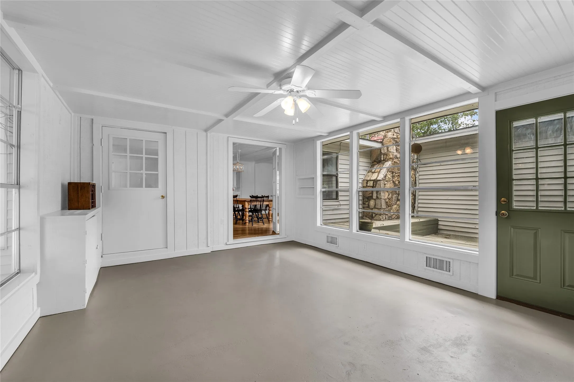 Single Family Residence For Sale in Bosque County , 279 County Road 1710, Clifton, Texas 76634, 3 Bedroom, 3 Bathroom, Garage spaces, 2,906 Sqft, built in 1960, mls#21363994, Real Estate Agent in Clifton, Homes For Sale in Bosque county, Homes For Sale in Clifton, Realtor in Clifton Texas, Real Estate Brokerage Independent Realty Texas, Luminita Cordes Realtor
