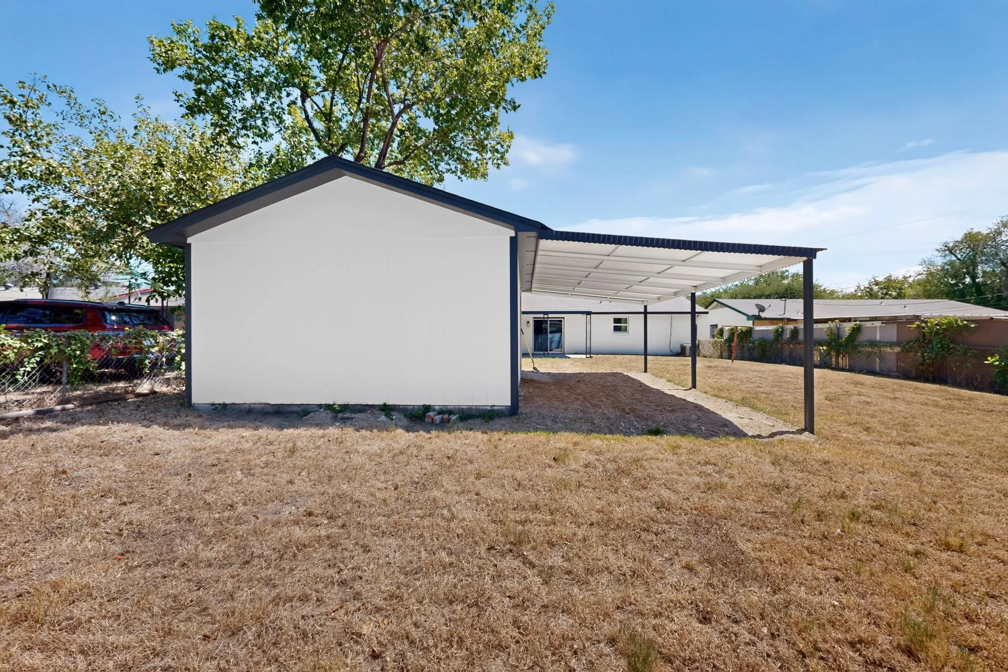 Single Family Residence For Sale in Dallas County , 661 Edgeglen Drive, Dallas, Texas 75217, 4 Bedroom, 3 Bathroom, Garage spaces, 1,497 Sqft, built in 1970, mls#21378189, Real Estate Agent in Dallas, Homes For Sale in Dallas county, Homes For Sale in Dallas, Realtor in Dallas Texas, Real Estate Brokerage Independent Realty Texas, Luminita Cordes Realtor