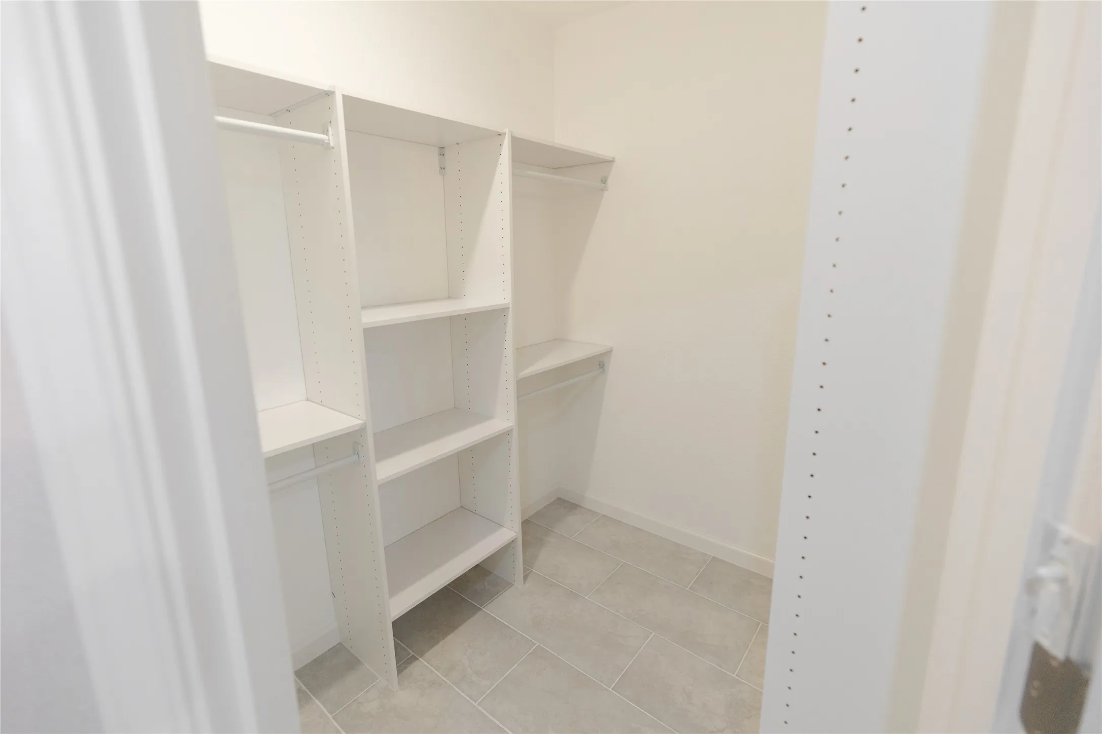 Single Family Residence For Sale in Dallas County , 193 Simmons Drive, Coppell, Texas 75019, 3 Bedroom, 2 Bathroom, 2 Garage spaces, 1,855 Sqft, built in 1983, mls#21376366, Real Estate Agent in Coppell, Homes For Sale in Dallas county, Homes For Sale in Coppell, Realtor in Coppell Texas, Real Estate Brokerage Independent Realty Texas, Luminita Cordes Realtor