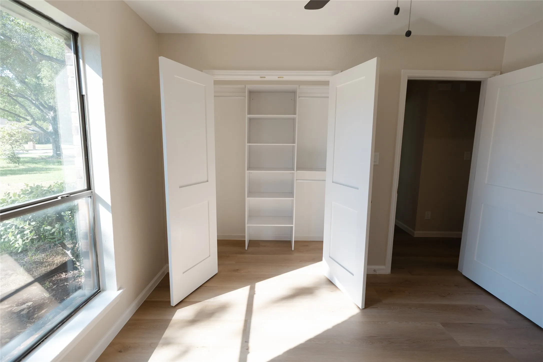 Single Family Residence For Sale in Dallas County , 193 Simmons Drive, Coppell, Texas 75019, 3 Bedroom, 2 Bathroom, 2 Garage spaces, 1,855 Sqft, built in 1983, mls#21376366, Real Estate Agent in Coppell, Homes For Sale in Dallas county, Homes For Sale in Coppell, Realtor in Coppell Texas, Real Estate Brokerage Independent Realty Texas, Luminita Cordes Realtor