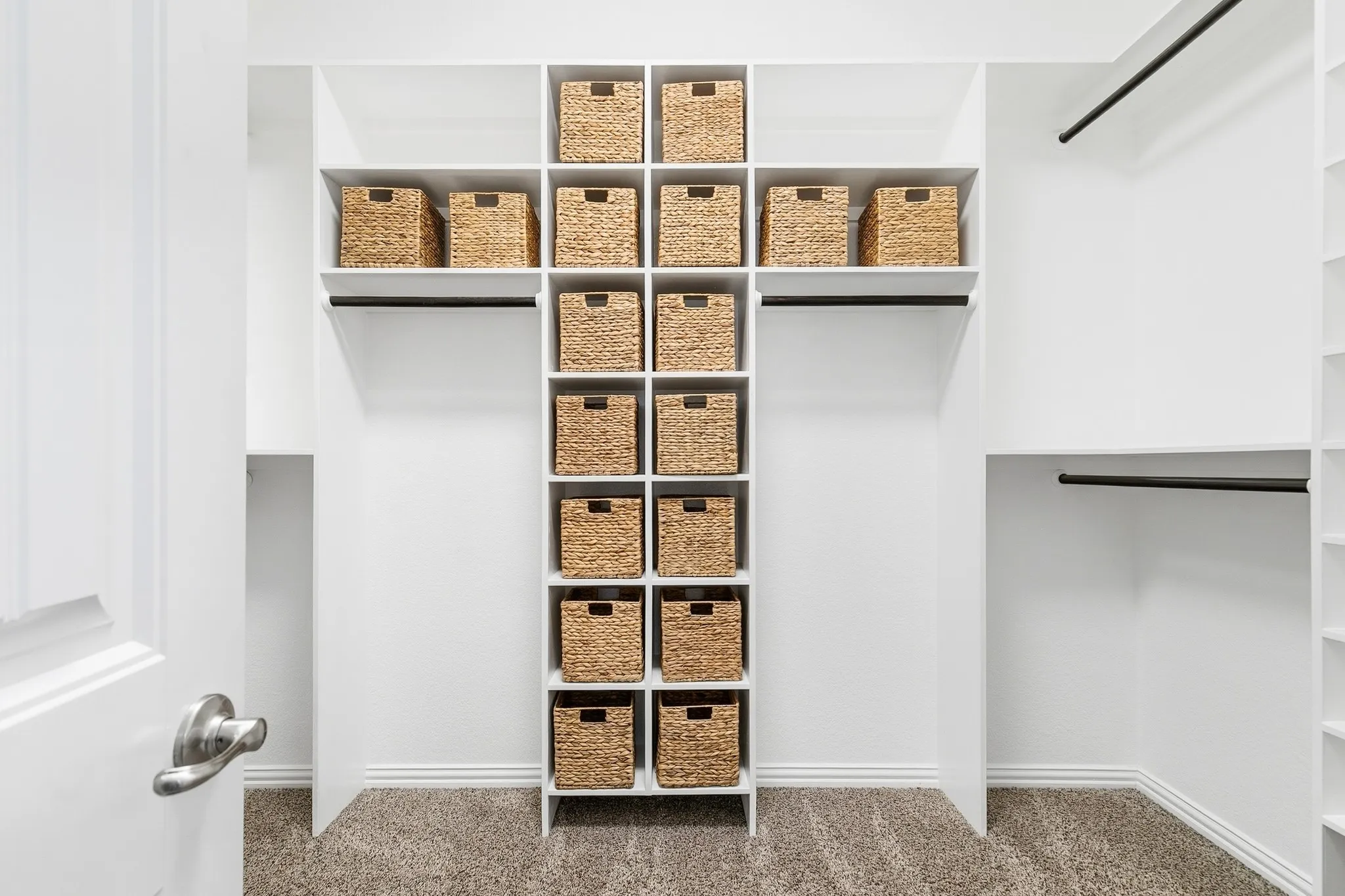 Custom closet w/ lots of extra storage