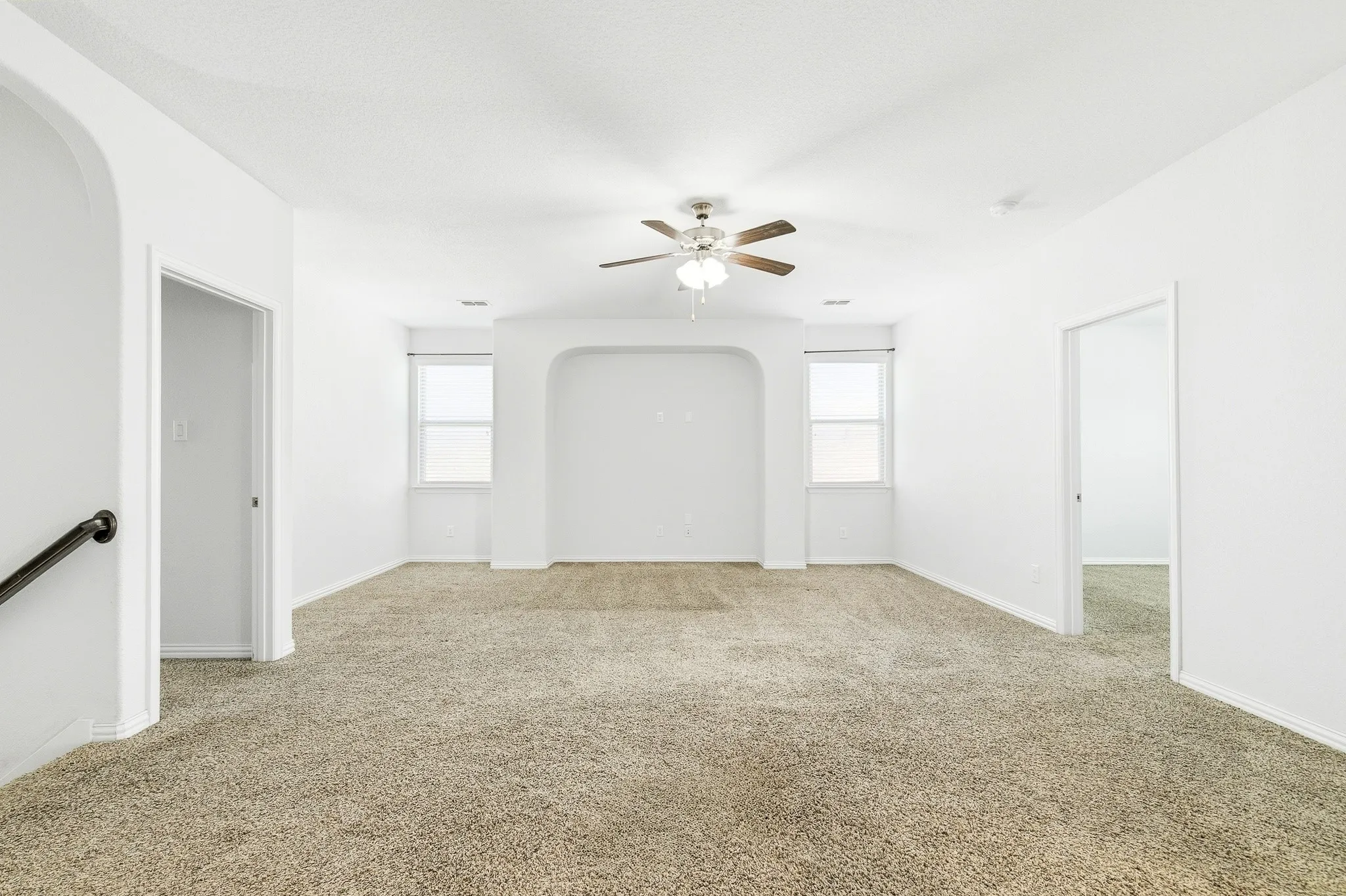 Single Family Residence For Sale in Tarrant County , 9921 Tule Lake Road, Fort Worth, Texas 76177, 4 Bedroom, 4 Bathroom, 2 Garage spaces, 3,233 Sqft, built in 2017, mls#21376766, Real Estate Agent in Fort Worth, Homes For Sale in Tarrant county, Homes For Sale in Fort Worth, Realtor in Fort Worth Texas, Real Estate Brokerage Independent Realty Texas, Luminita Cordes Realtor