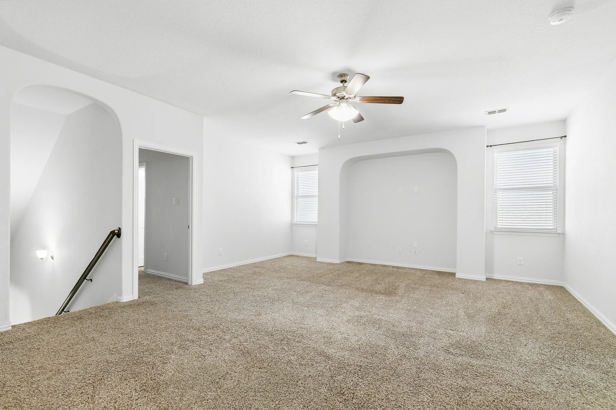 Single Family Residence For Sale in Tarrant County , 9921 Tule Lake Road, Fort Worth, Texas 76177, 4 Bedroom, 4 Bathroom, 2 Garage spaces, 3,233 Sqft, built in 2017, mls#21376766, Real Estate Agent in Fort Worth, Homes For Sale in Tarrant county, Homes For Sale in Fort Worth, Realtor in Fort Worth Texas, Real Estate Brokerage Independent Realty Texas, Luminita Cordes Realtor