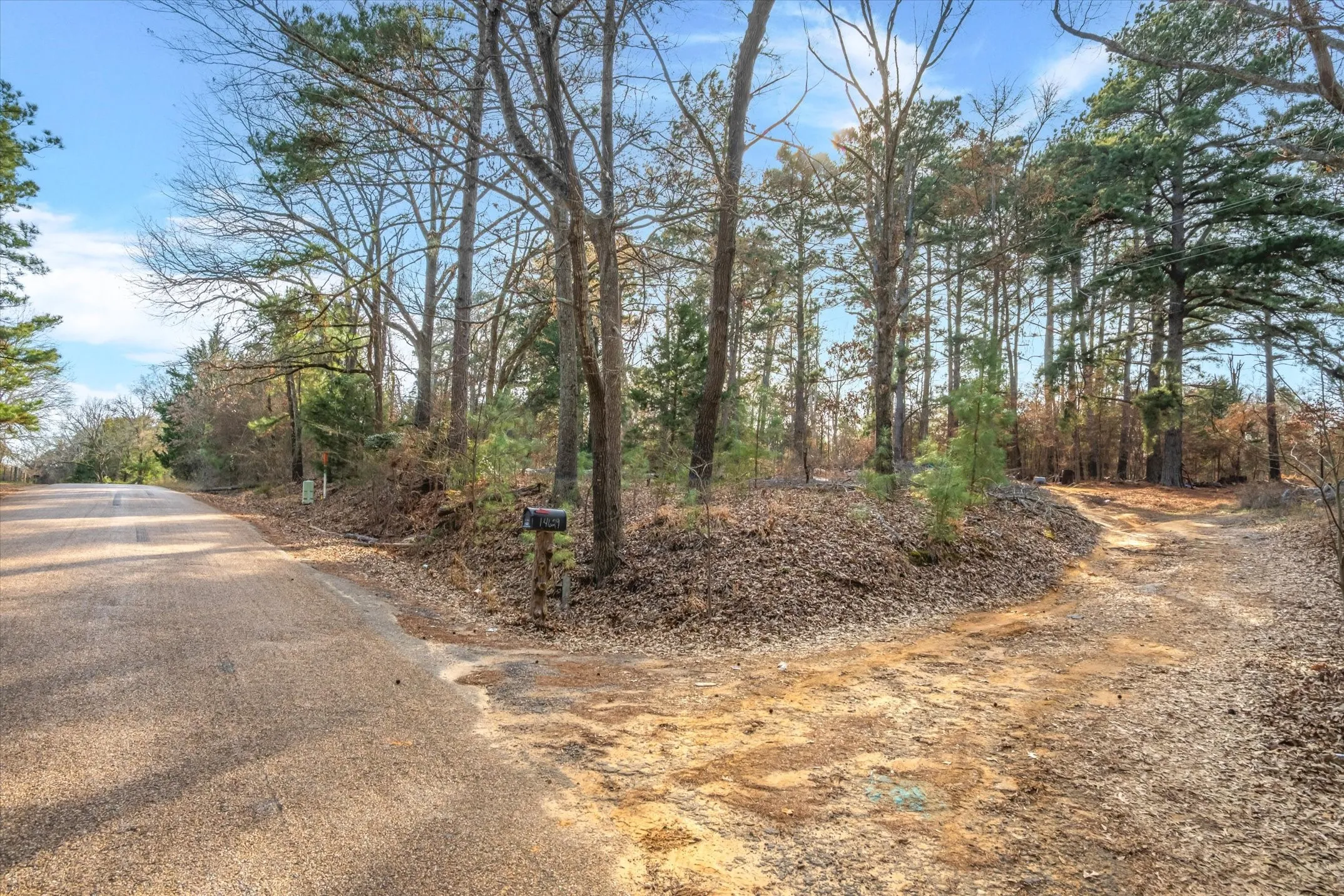 Unimproved Land For Sale in Henderson County , 3.77 Acres County Road 3520, Brownsboro, Texas 75756, 0, 0, Garage spaces, 0 Sqft, built in 0, mls#21370863, Real Estate Agent in Brownsboro, Homes For Sale in Henderson county, Homes For Sale in Brownsboro, Realtor in Brownsboro Texas, Real Estate Brokerage Independent Realty Texas, Luminita Cordes Realtor