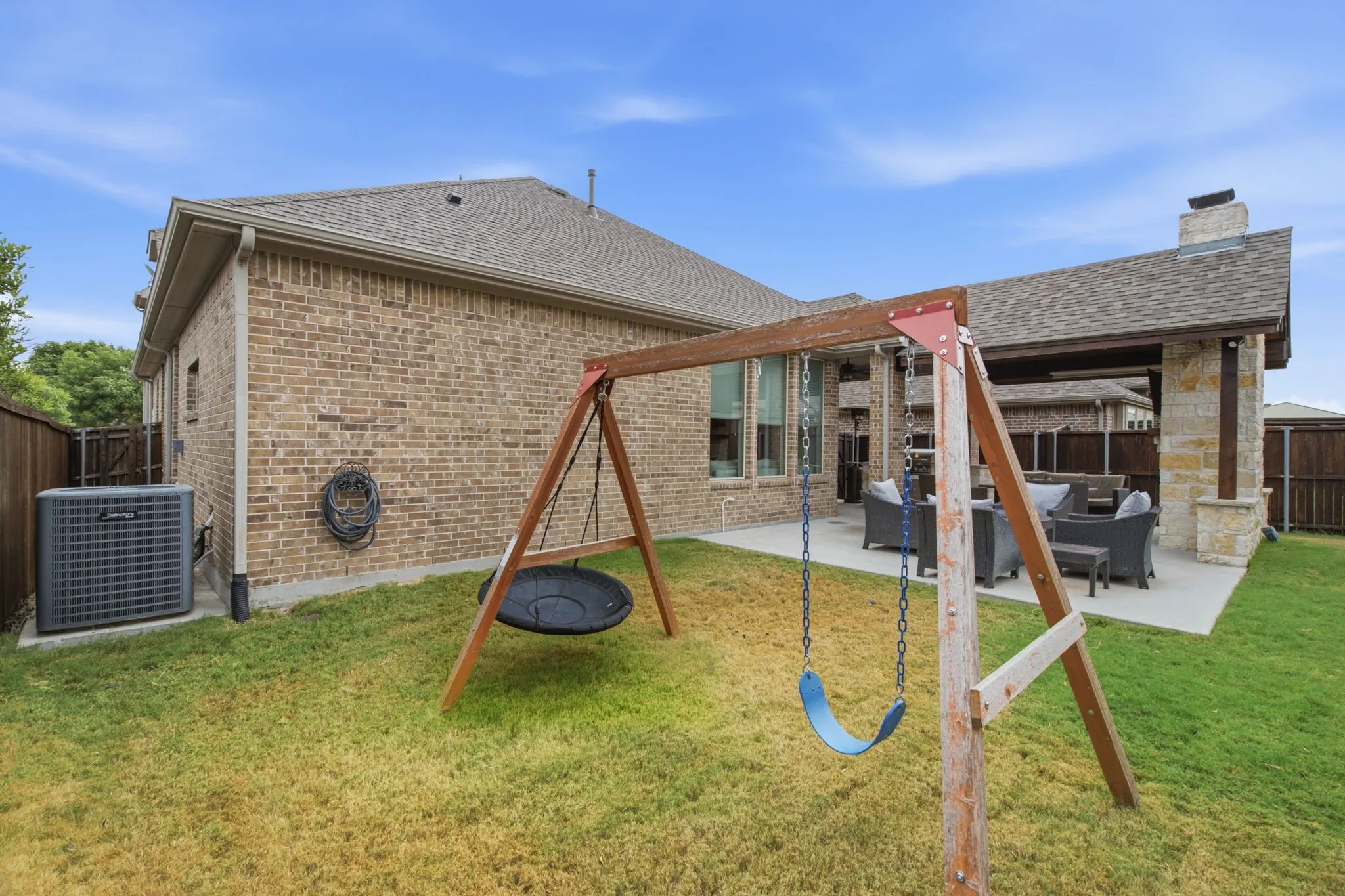 Single Family Residence For Sale in Collin County , 3525 Charleston Drive, Melissa, Texas 75454, 4 Bedroom, 3 Bathroom, 2 Garage spaces, 2,796 Sqft, built in 2018, mls#21377523, Real Estate Agent in Melissa, Homes For Sale in Collin county, Homes For Sale in Melissa, Realtor in Melissa Texas, Real Estate Brokerage Independent Realty Texas, Luminita Cordes Realtor