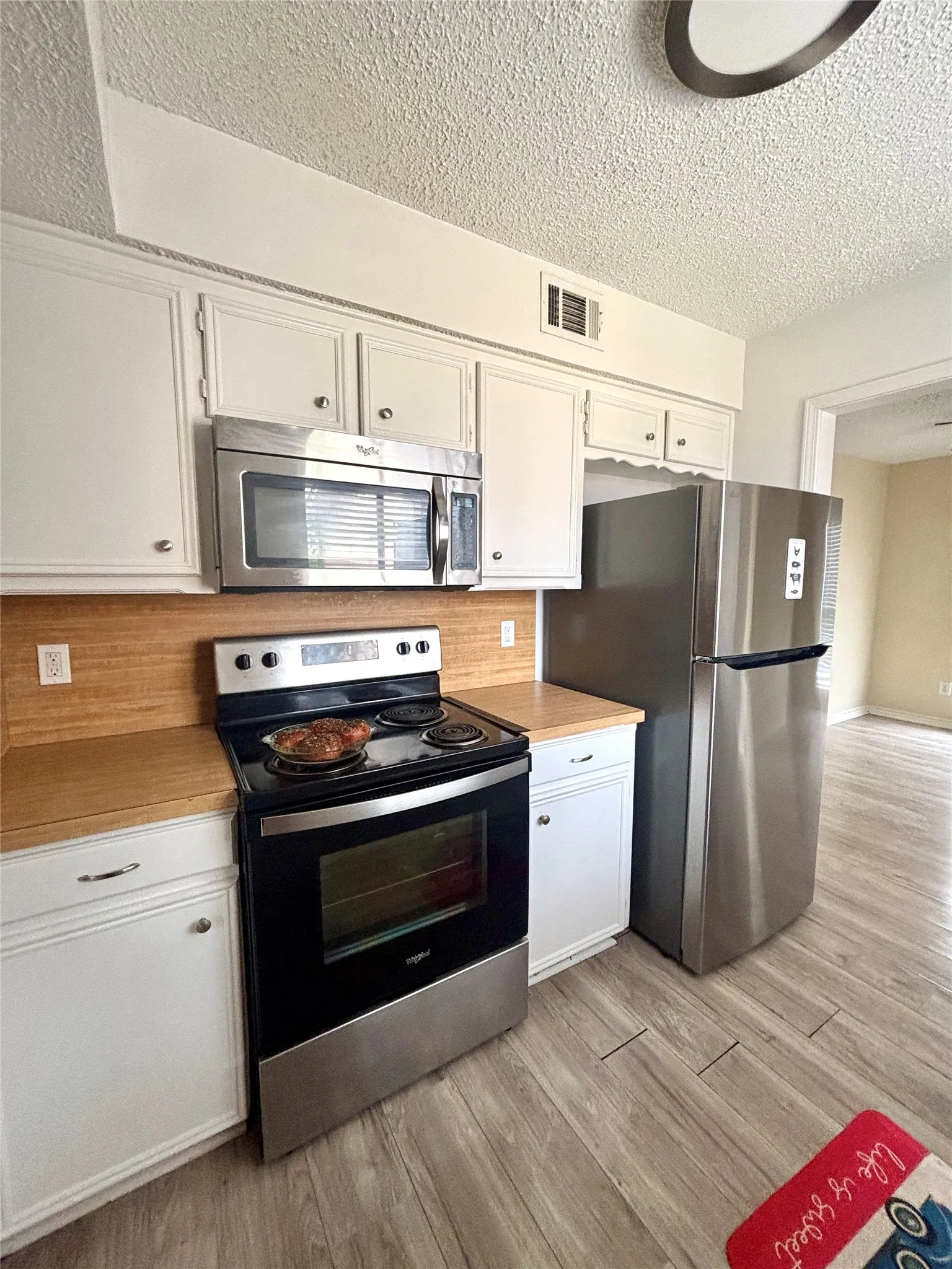 Ample cabinet space and storage capabilities.