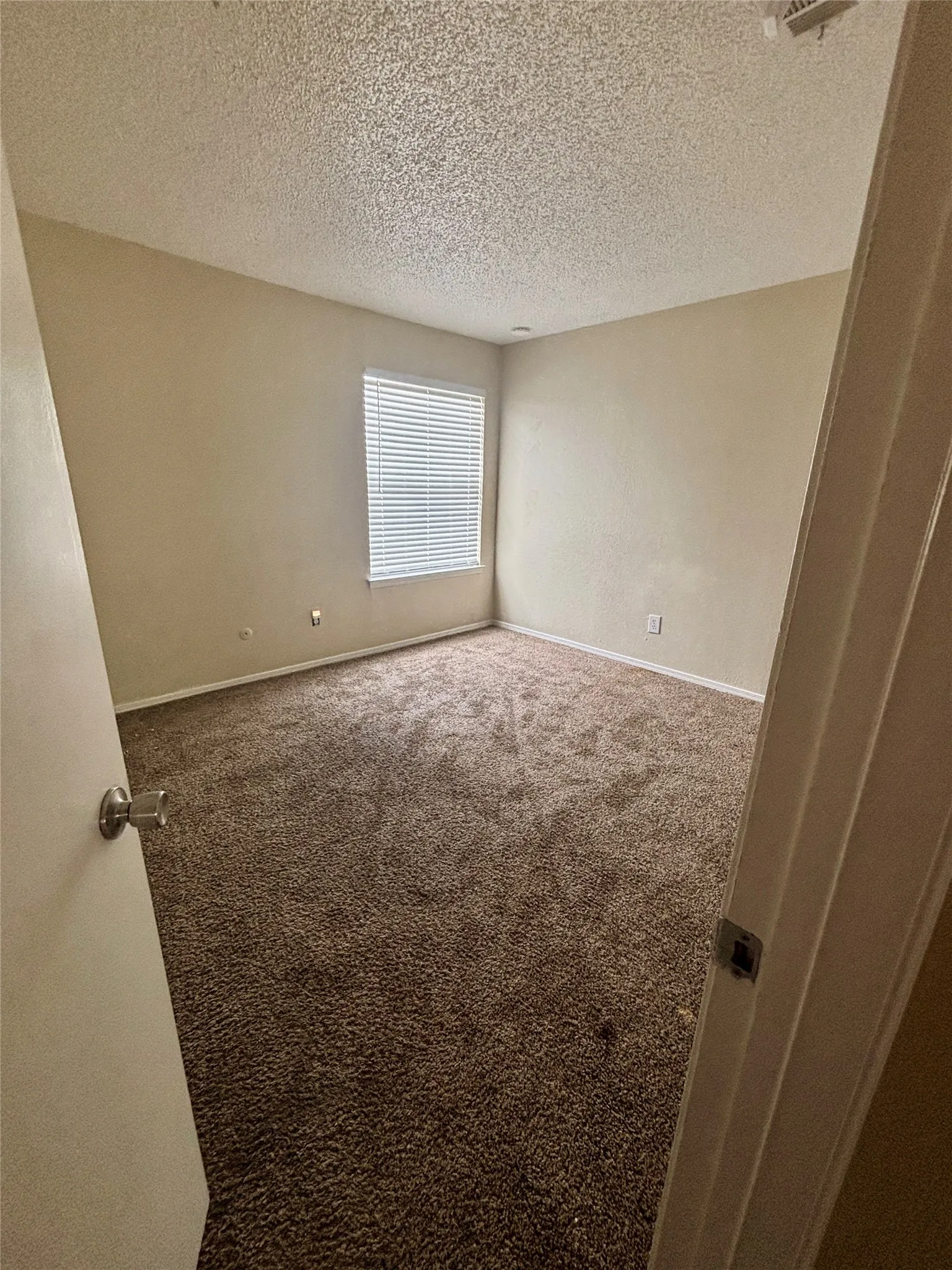 Spaicous master bedroom