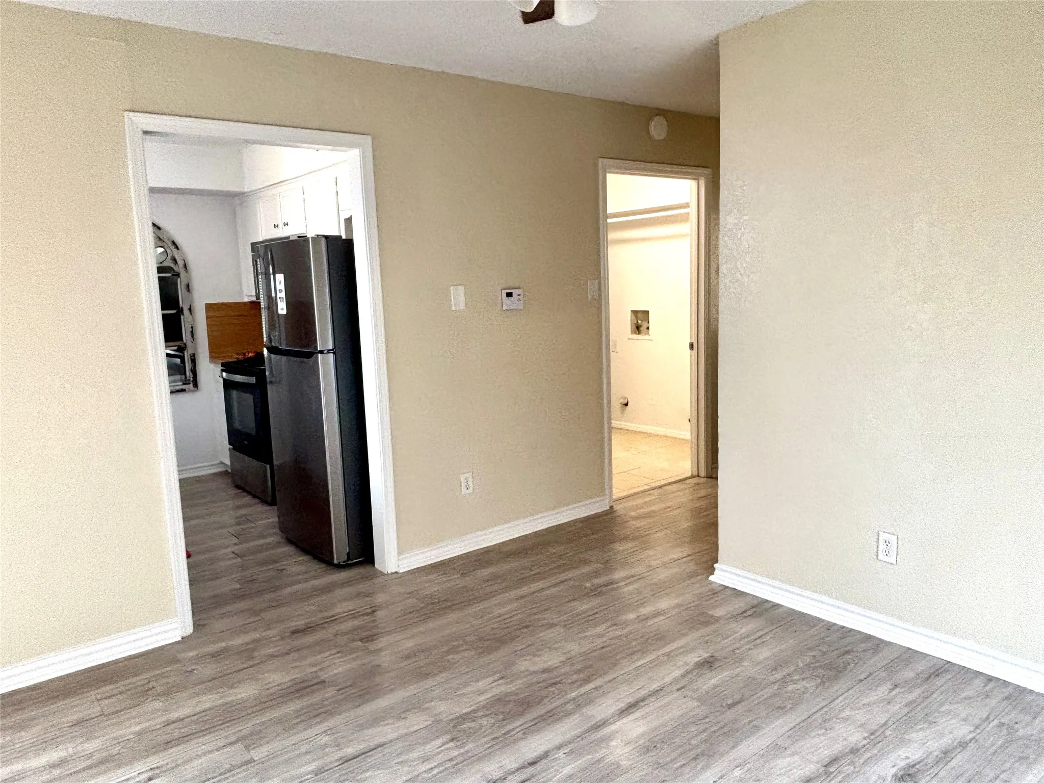 Duplex For Rent in Tarrant County , 2760 Parkchester Drive, Arlington, Texas 76015, 2 Bedroom, 2 Bathroom, 2 Garage spaces, 1,361 Sqft, built in 1979, mls#21377236, Real Estate Agent in Arlington, Homes For Rent in Tarrant county, Homes For Rent in Arlington, Realtor in Arlington Texas, Real Estate Brokerage Independent Realty Texas, Luminita Cordes Realtor