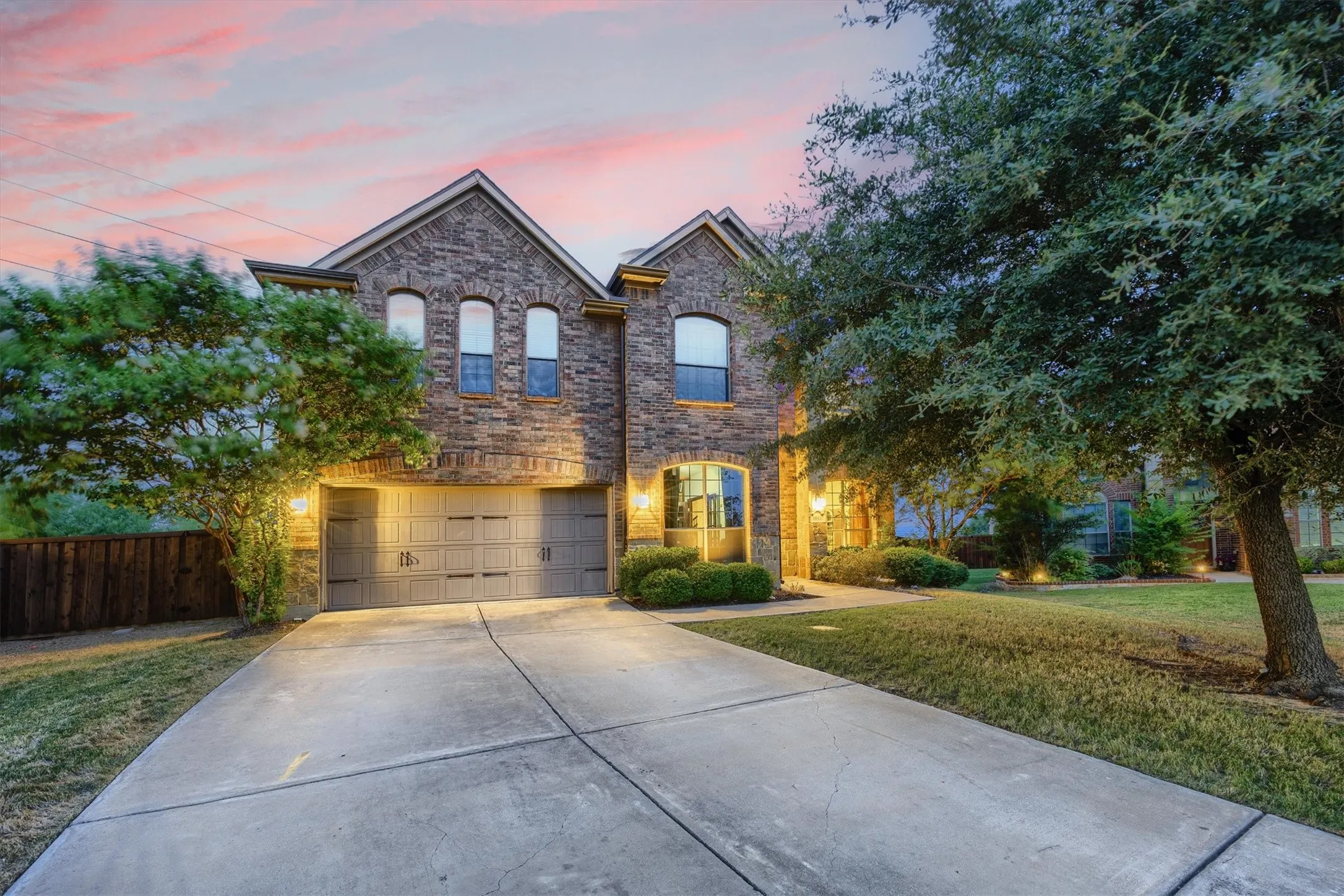 The front yard has a grand drive-up appeal and a long driveway!