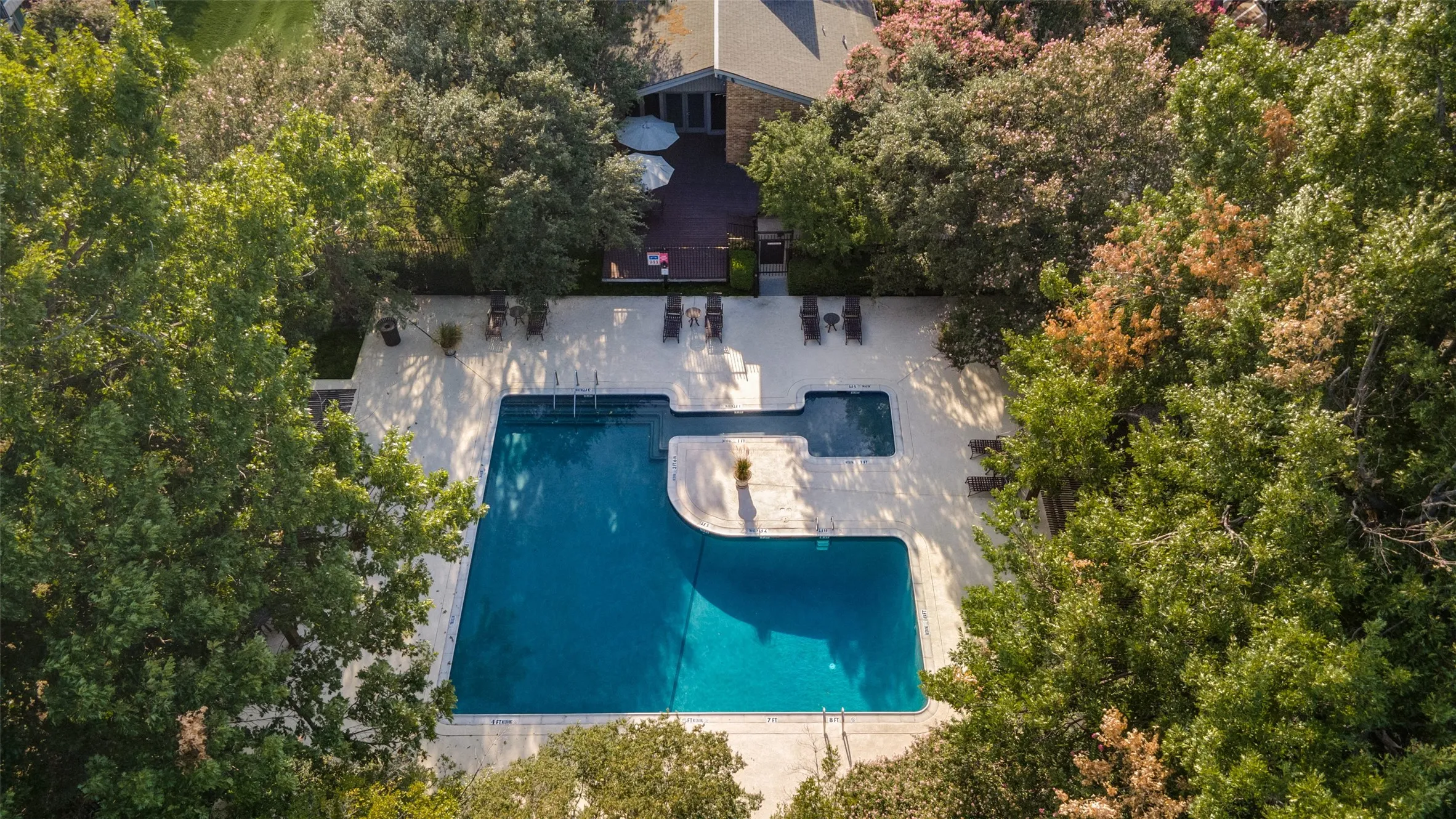 12250 Montego Plaza, Dallas, TX  75230 - www.12250MontegoPlaza.com