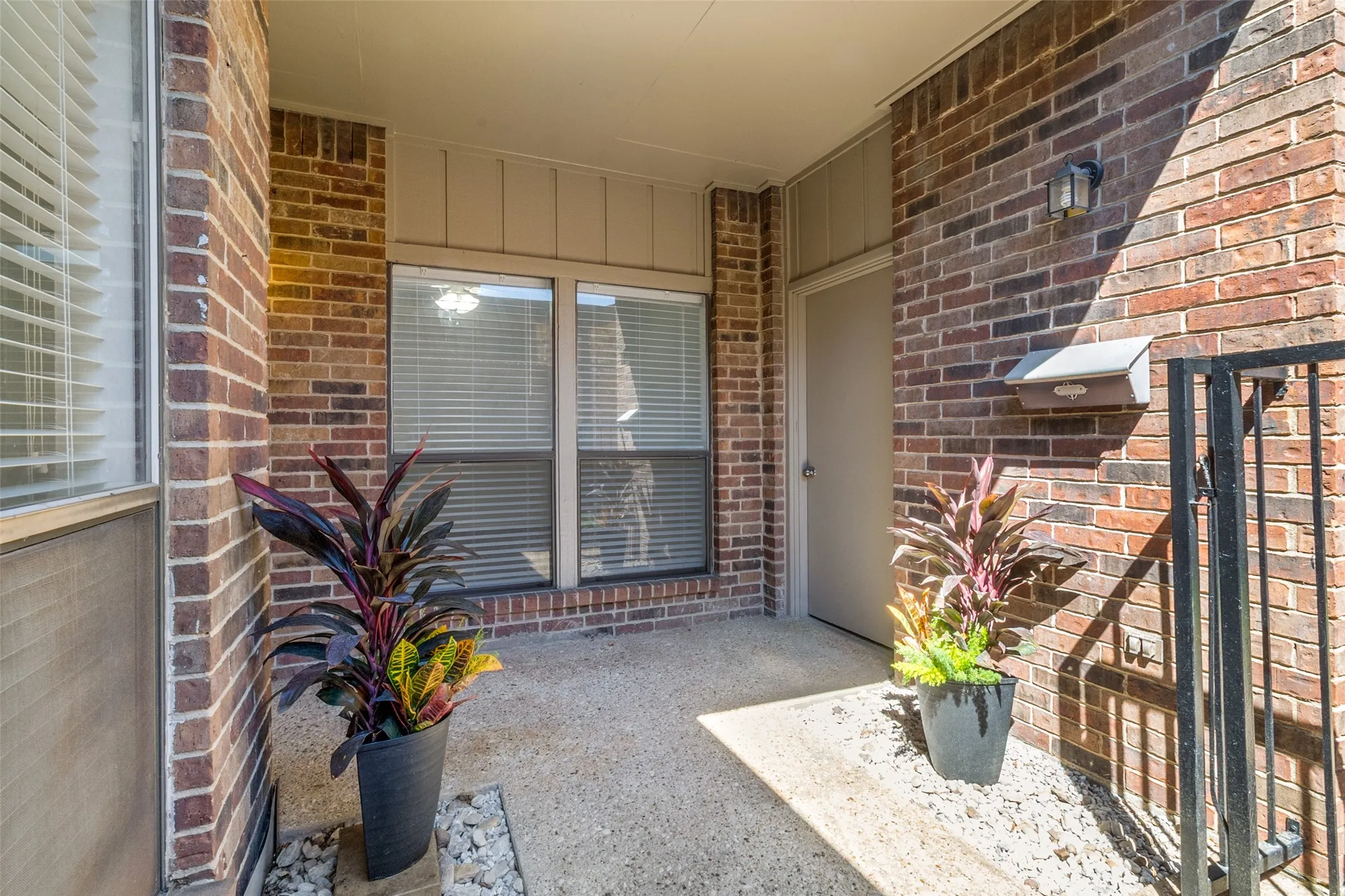 12250 Montego Plaza, Dallas, TX  75230 - www.12250MontegoPlaza.com12250 Montego Plaza, Dallas, TX  75230 - www.12250MontegoPlaza.com