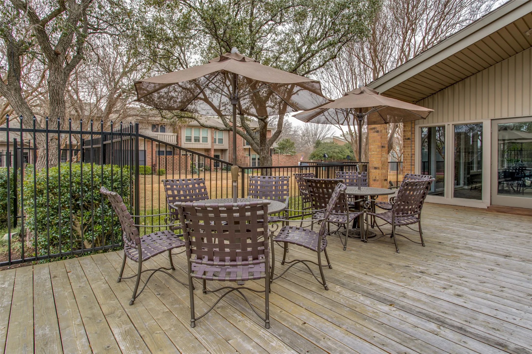 12250 Montego Plaza, Dallas, TX  75230 - www.12250MontegoPlaza.com