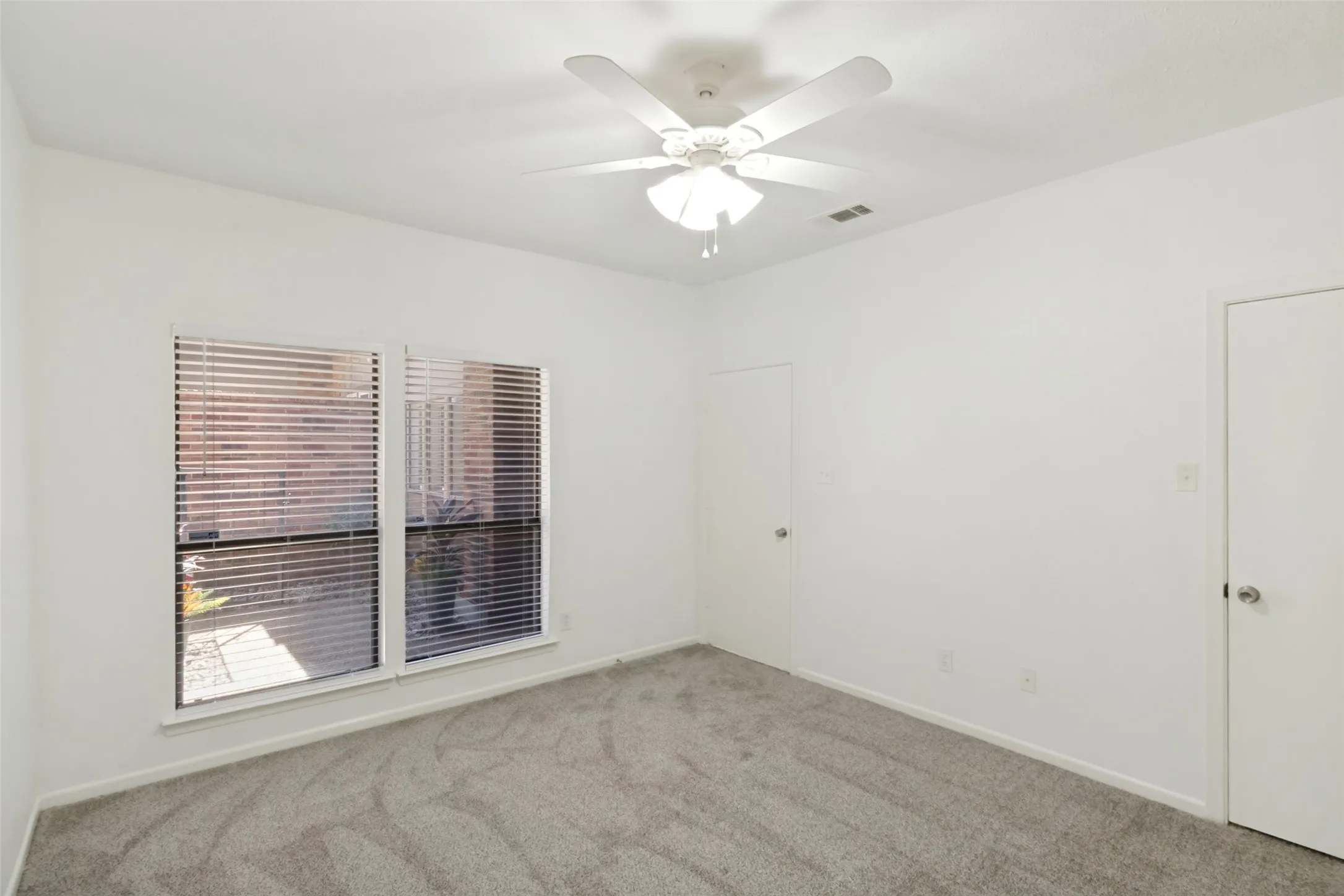 12250 Montego Plaza, Dallas, TX  75230 - www.12250MontegoPlaza.com