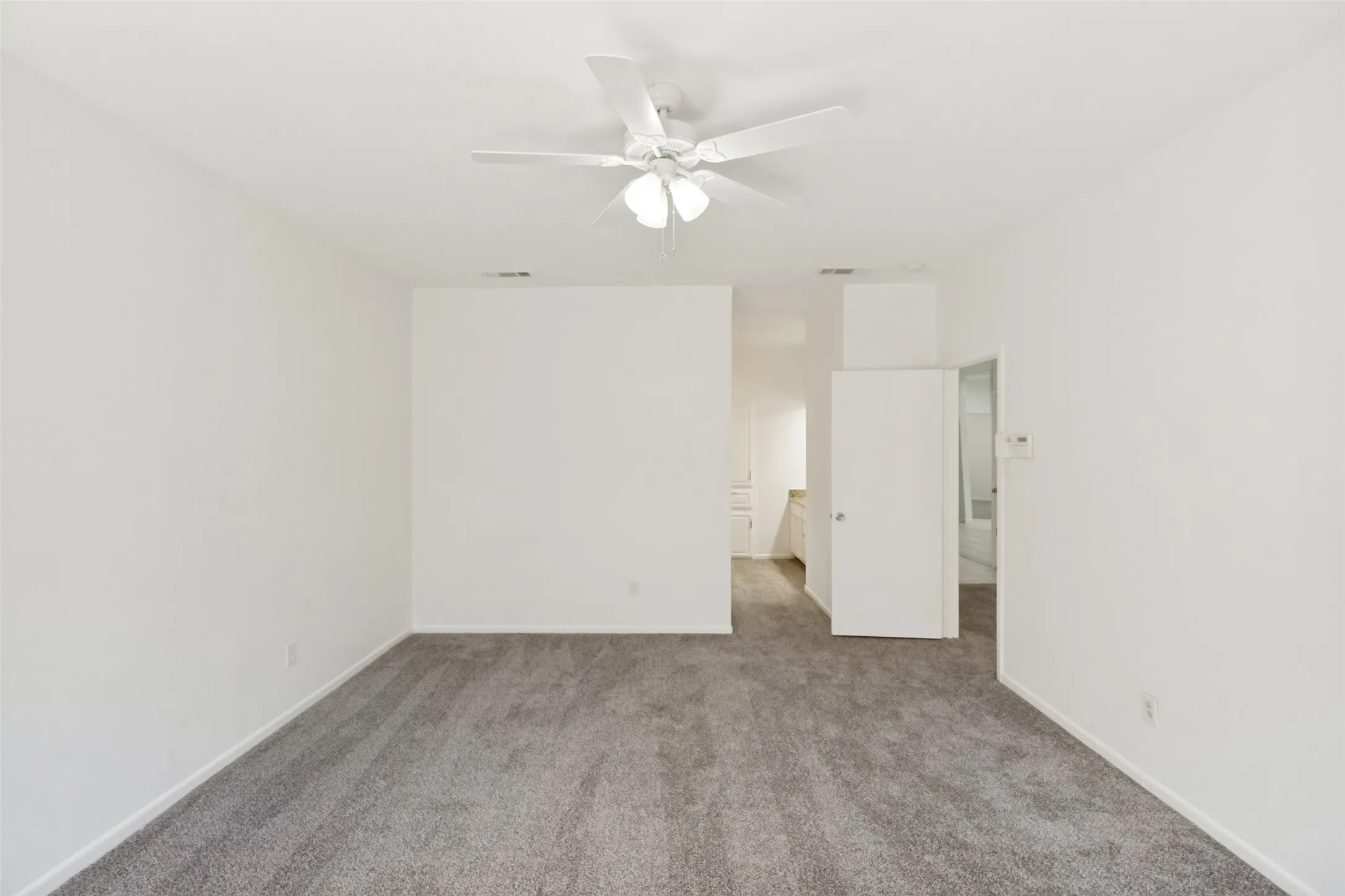12250 Montego Plaza, Dallas, TX  75230 - www.12250MontegoPlaza.com
