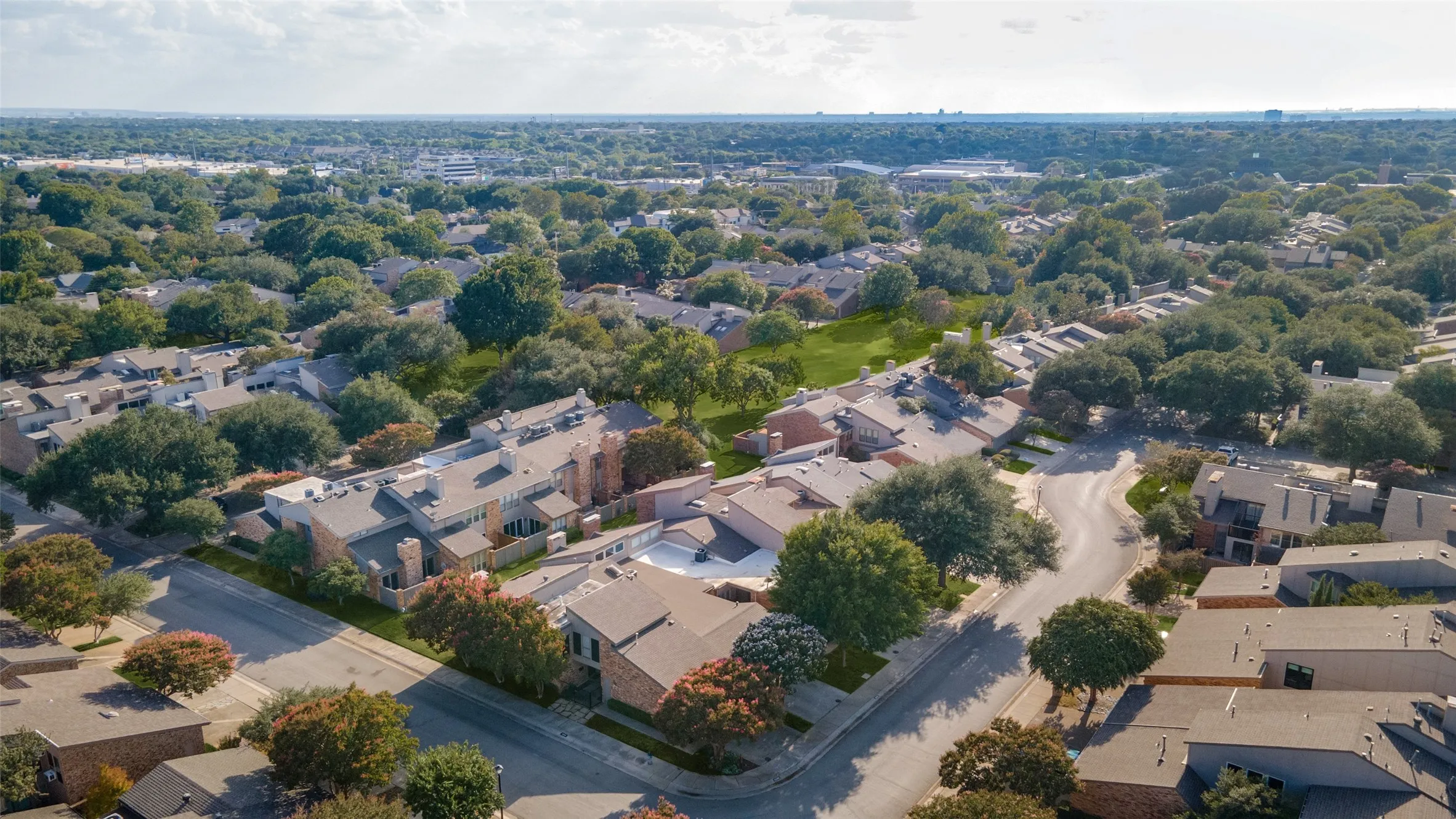 12250 Montego Plaza, Dallas, TX  75230 - www.12250MontegoPlaza.com