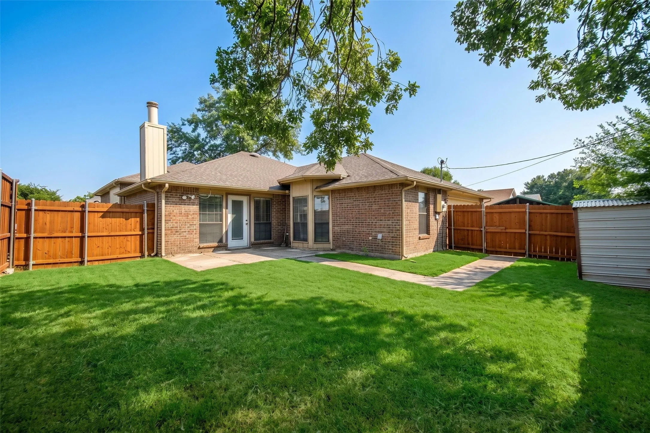 Single Family Residence For Rent in Rockwall County , 9421 Willard Street, Rowlett, Texas 75088, 4 Bedroom, 2 Bathroom, 2 Garage spaces, 2,078 Sqft, built in 1986, mls#21375985, Real Estate Agent in Rowlett, Homes For Rent in Rockwall county, Homes For Rent in Rowlett, Realtor in Rowlett Texas, Real Estate Brokerage Independent Realty Texas, Luminita Cordes Realtor
