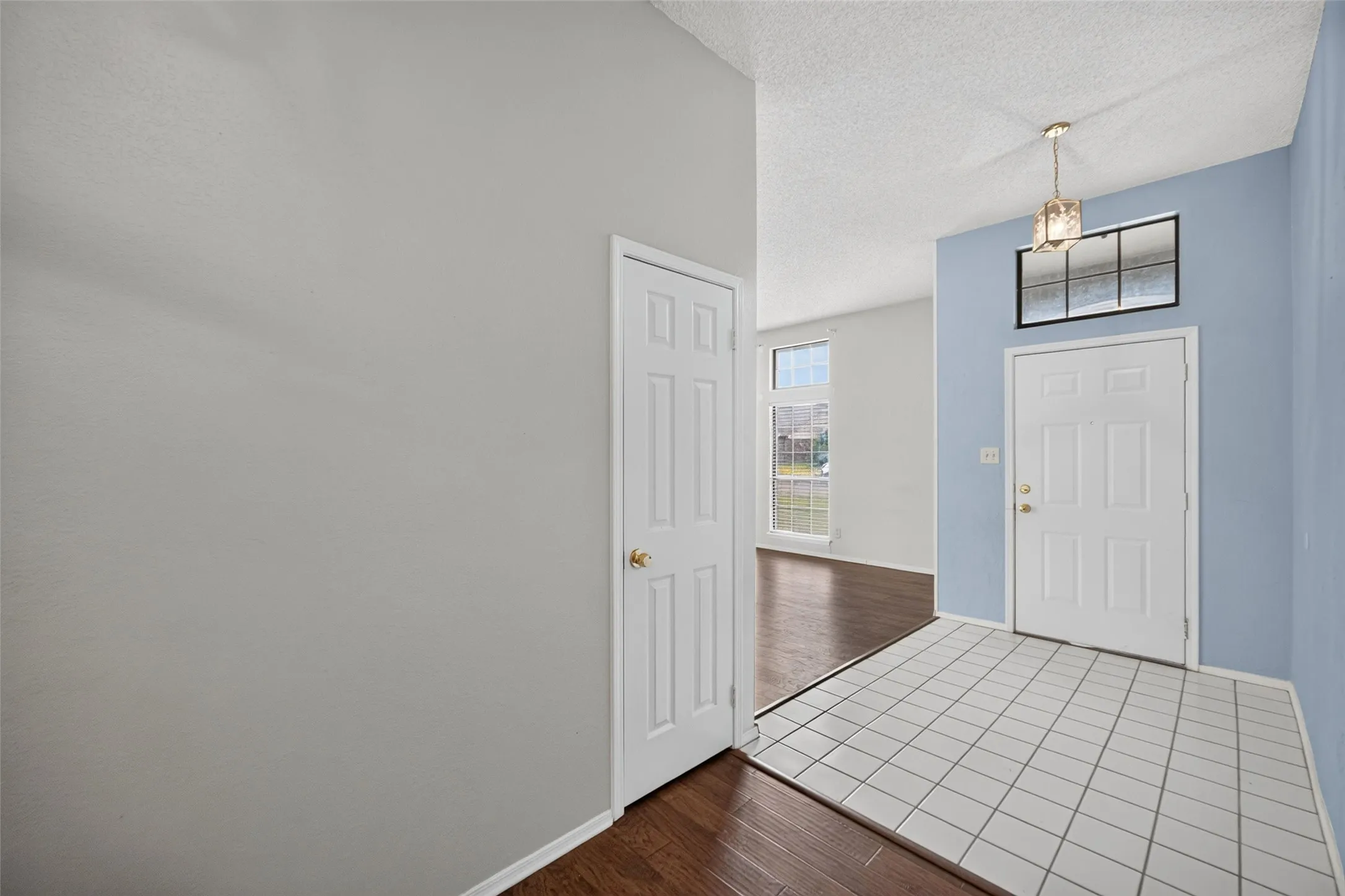 Single Family Residence For Rent in Rockwall County , 9421 Willard Street, Rowlett, Texas 75088, 4 Bedroom, 2 Bathroom, 2 Garage spaces, 2,078 Sqft, built in 1986, mls#21375985, Real Estate Agent in Rowlett, Homes For Rent in Rockwall county, Homes For Rent in Rowlett, Realtor in Rowlett Texas, Real Estate Brokerage Independent Realty Texas, Luminita Cordes Realtor