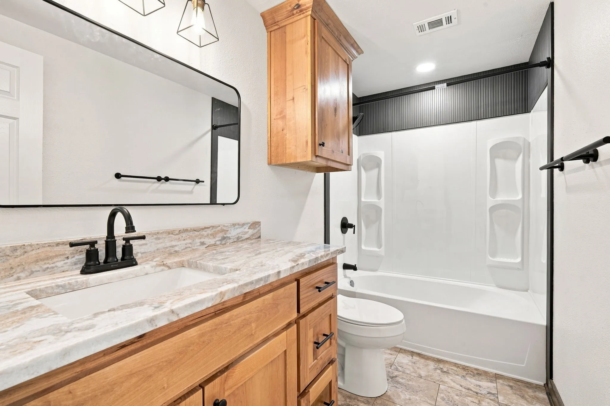 Single Family Residence For Sale in Hill County , 659 Fm 3050, Whitney, Texas 76692, 3 Bedroom, 2 Bathroom, Garage spaces, 1,425 Sqft, built in 0, mls#21376960, Real Estate Agent in Whitney, Homes For Sale in Hill county, Homes For Sale in Whitney, Realtor in Whitney Texas, Real Estate Brokerage Independent Realty Texas, Luminita Cordes Realtor