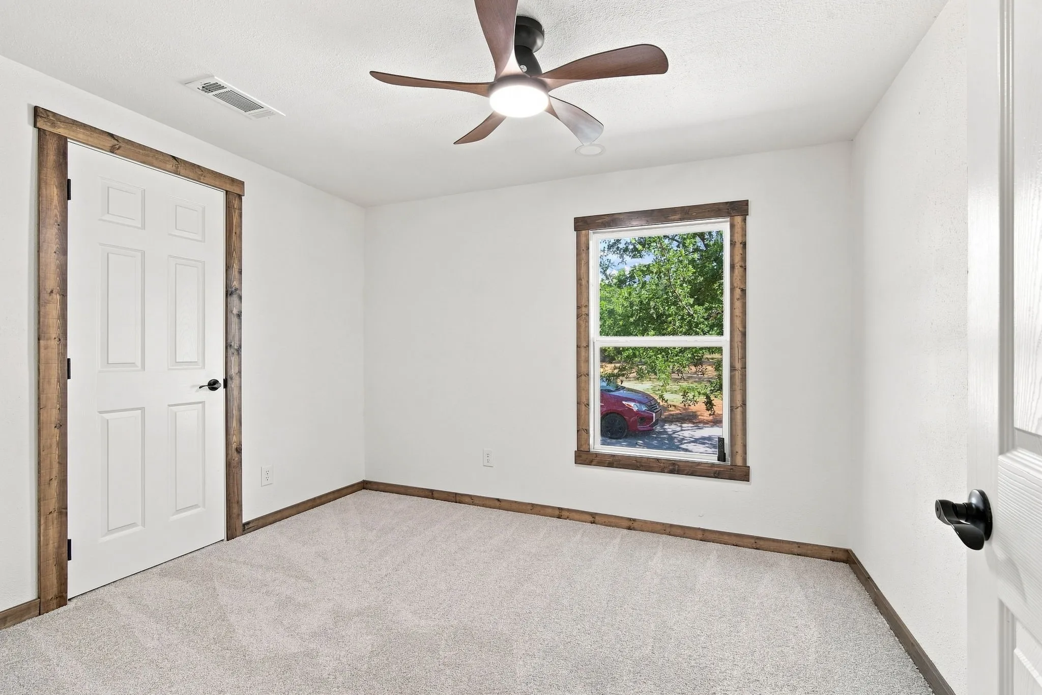 Single Family Residence For Sale in Hill County , 659 Fm 3050, Whitney, Texas 76692, 3 Bedroom, 2 Bathroom, Garage spaces, 1,425 Sqft, built in 0, mls#21376960, Real Estate Agent in Whitney, Homes For Sale in Hill county, Homes For Sale in Whitney, Realtor in Whitney Texas, Real Estate Brokerage Independent Realty Texas, Luminita Cordes Realtor